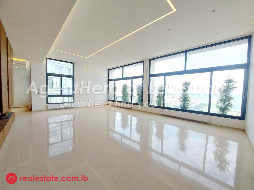 High Ceiling | Fully Decorated | Front Sea View