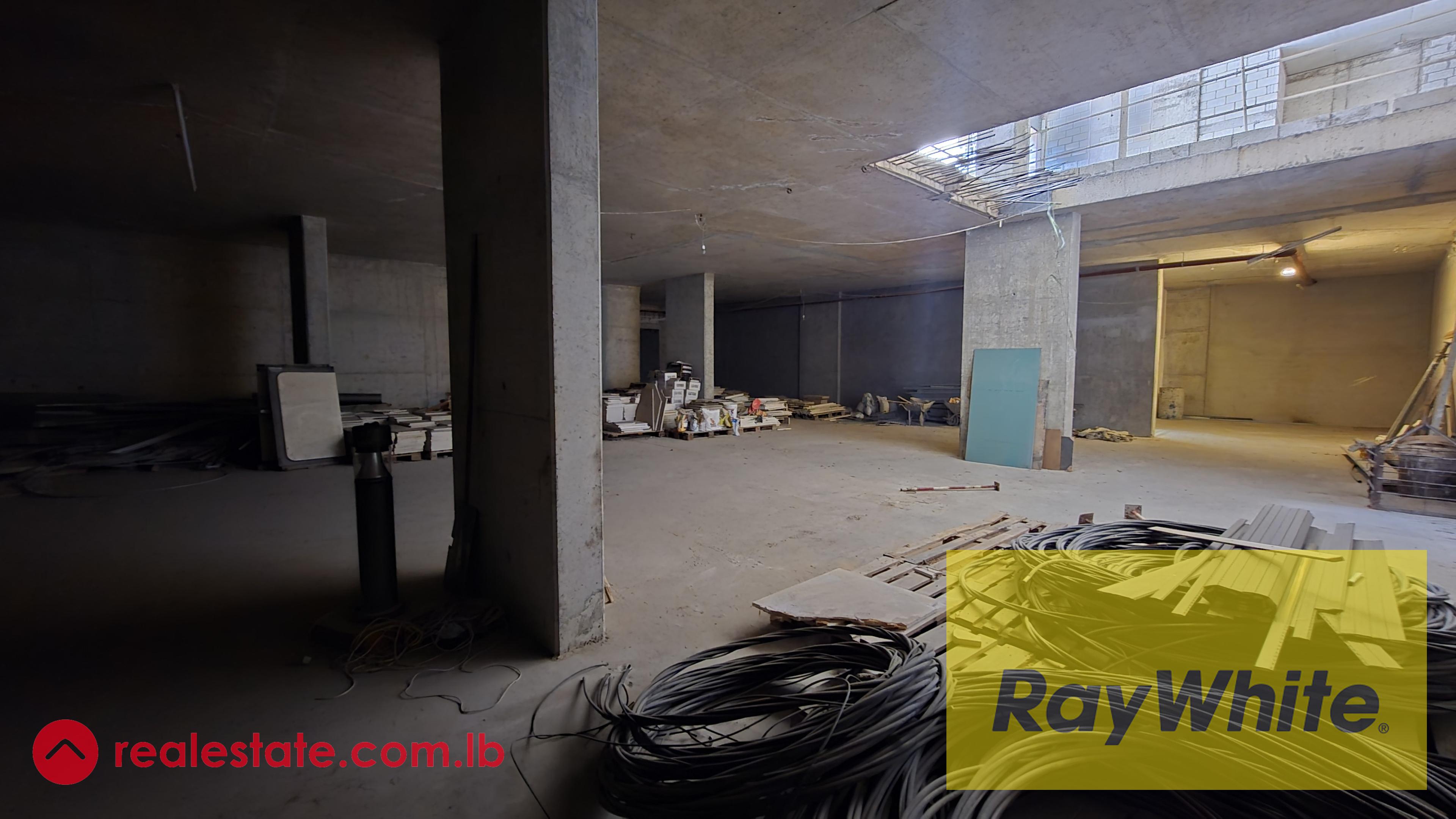 Warehouse for sale in Achrafieh