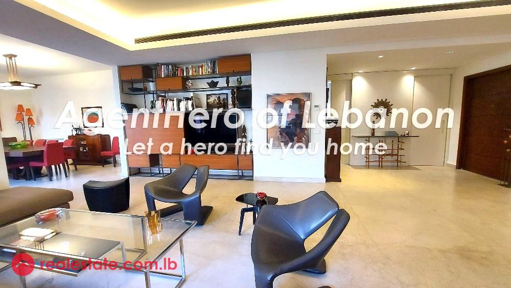 Elegant Apt with Large Balcony & Prime Location