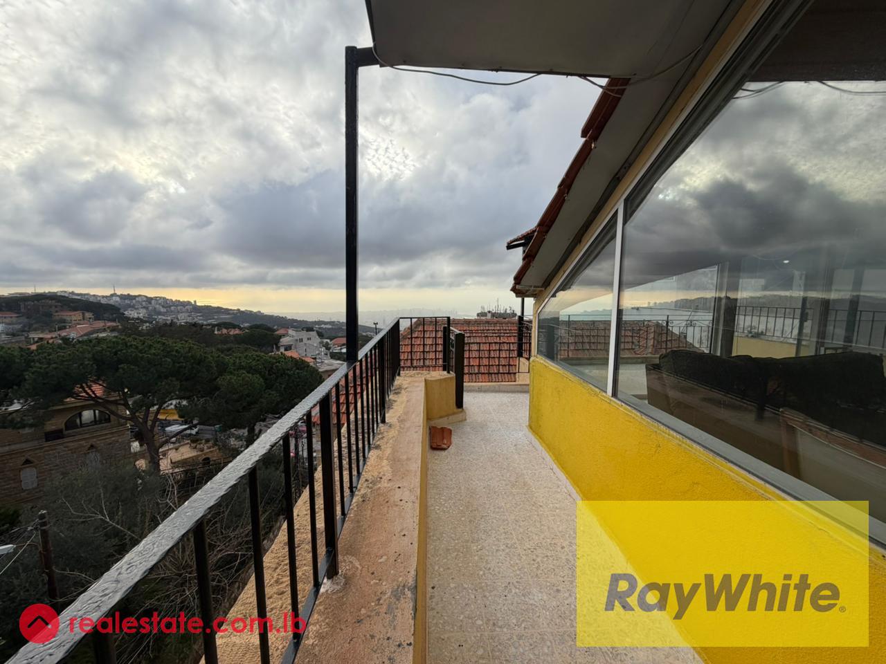 Furnished Duplex w/ Terrace – Broummana