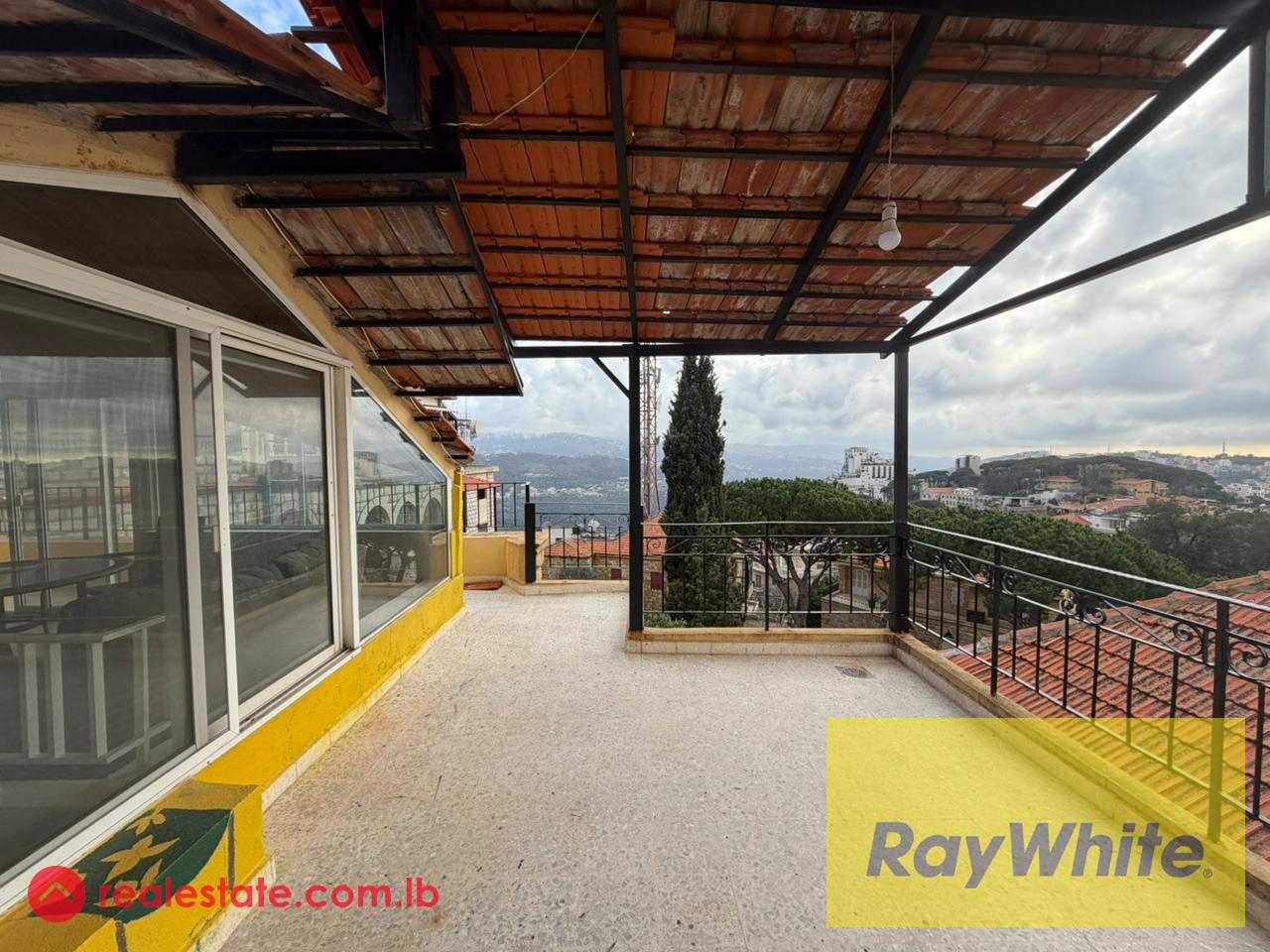 Furnished Duplex w/ Terrace – Broummana