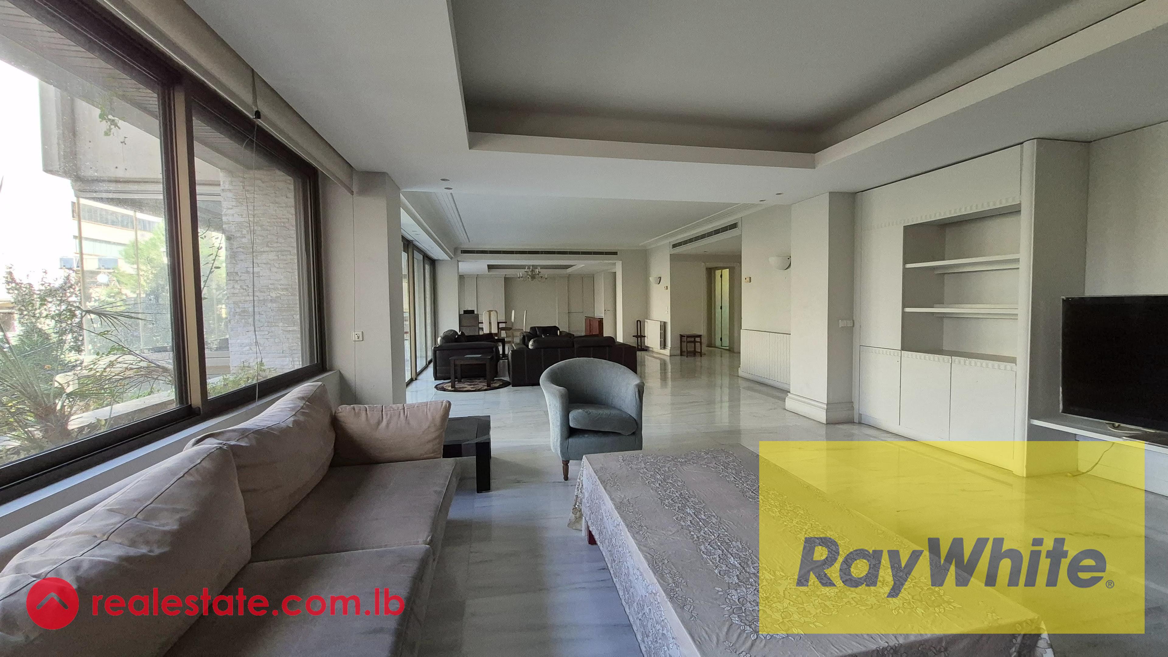 For Rent Luxurious Apartment in Achrafieh