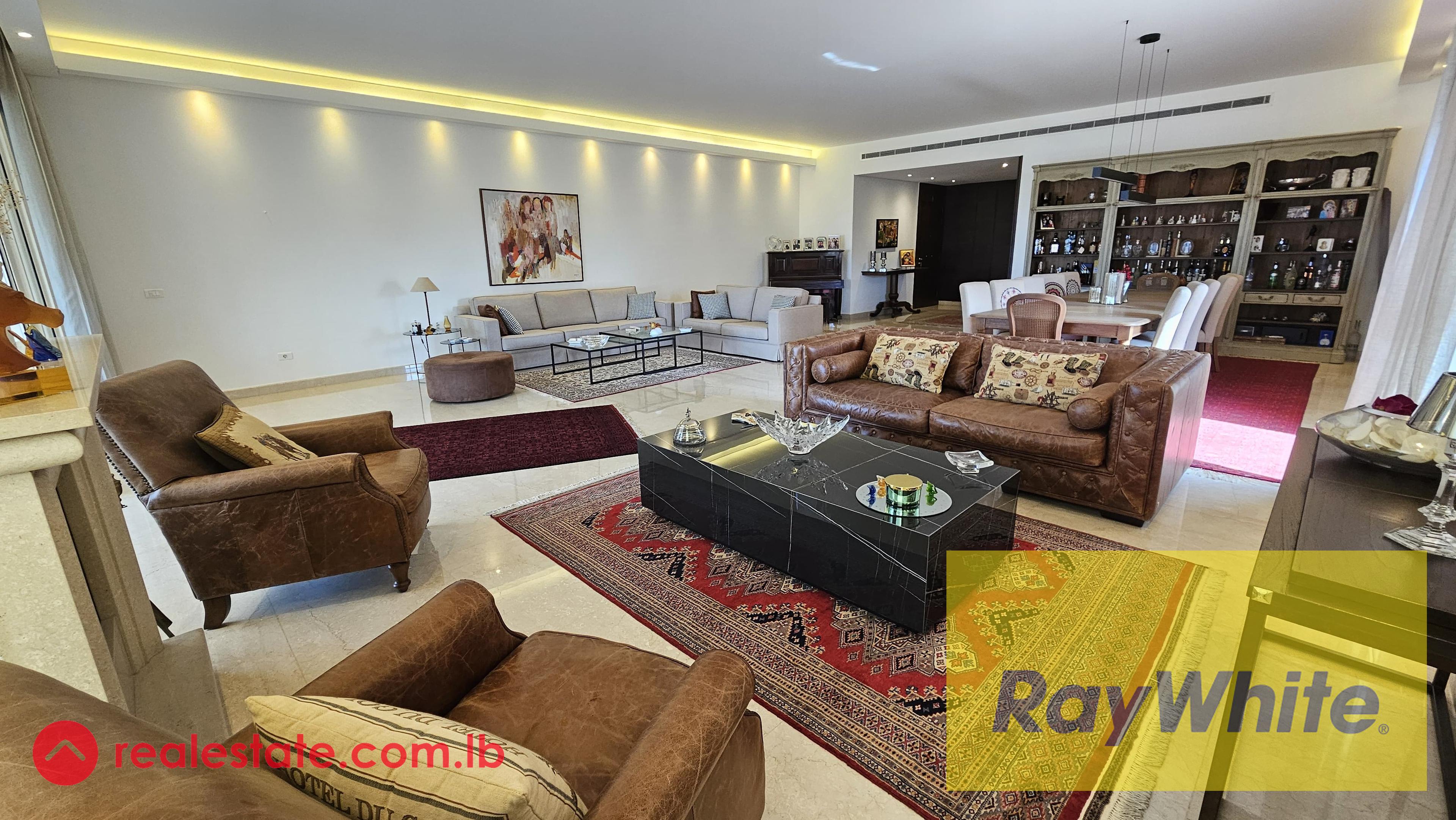 Luxurious apartment in Hazmieh |Prime