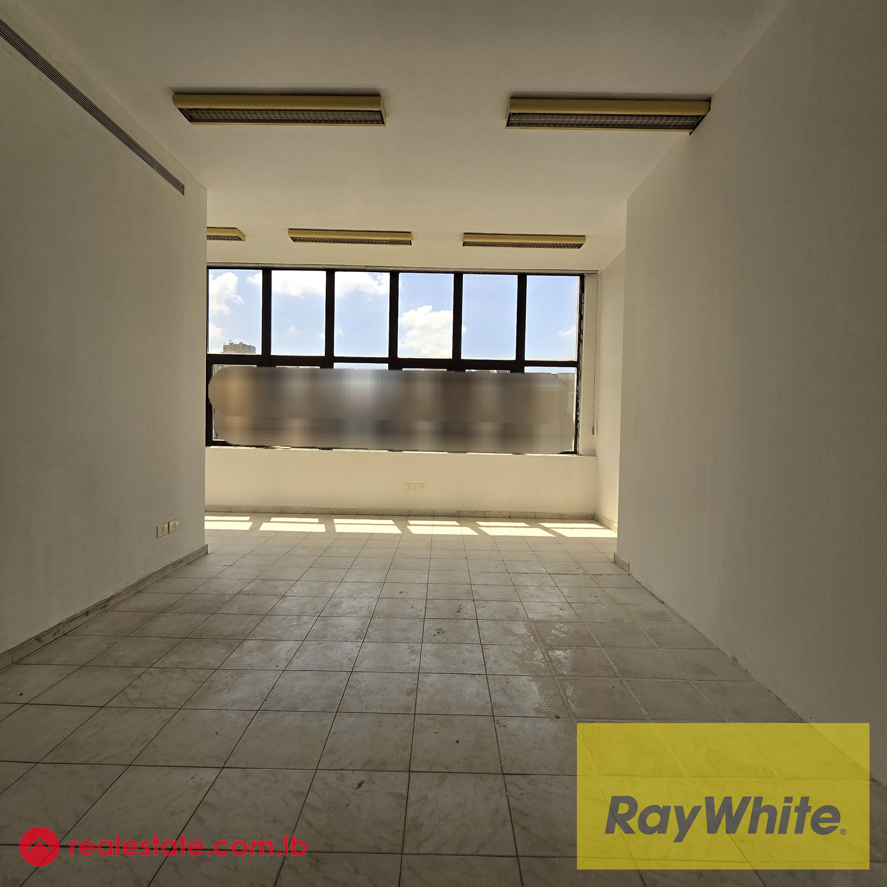 Office for rent in Antelias