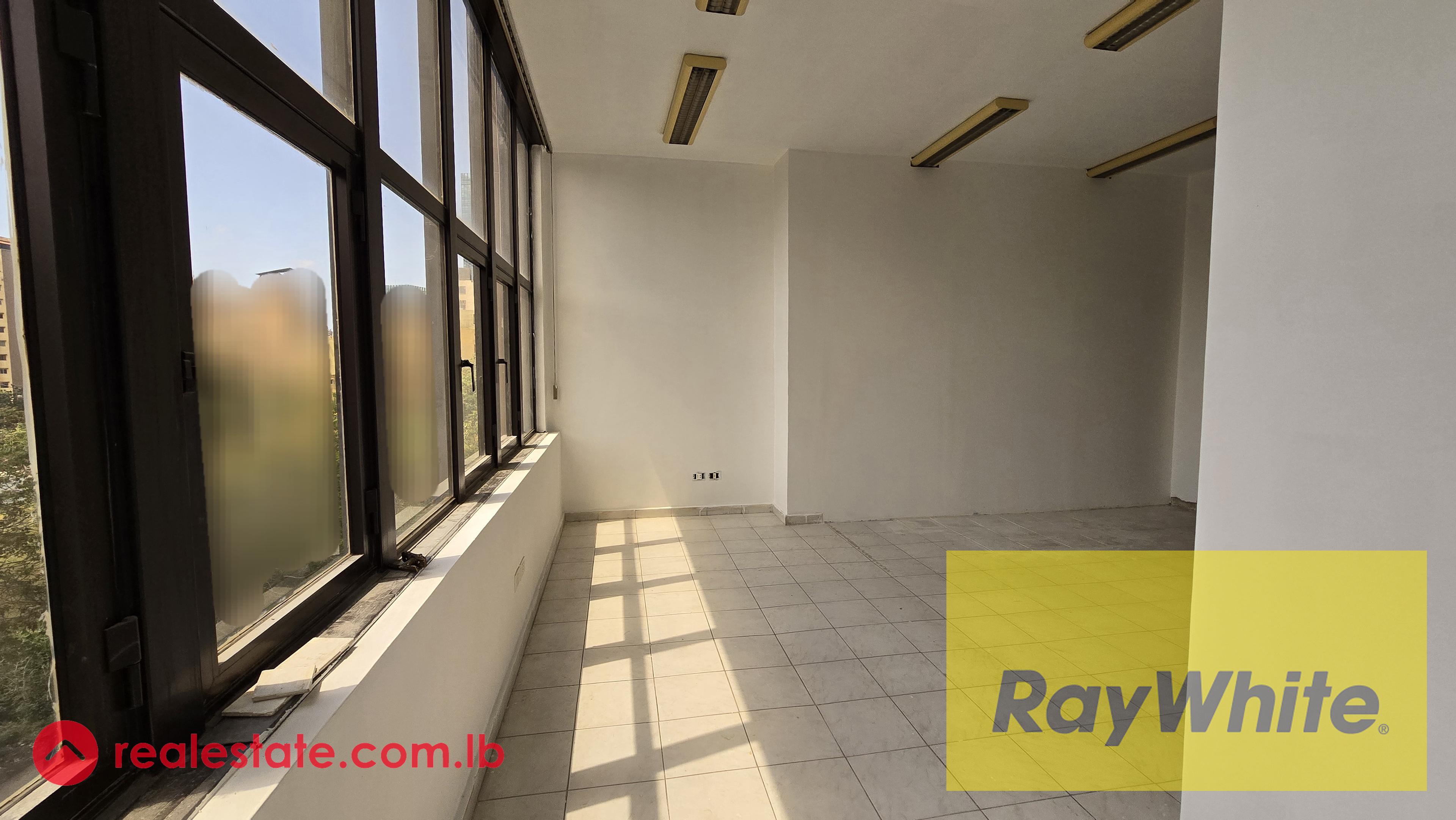 Office for rent in Antelias