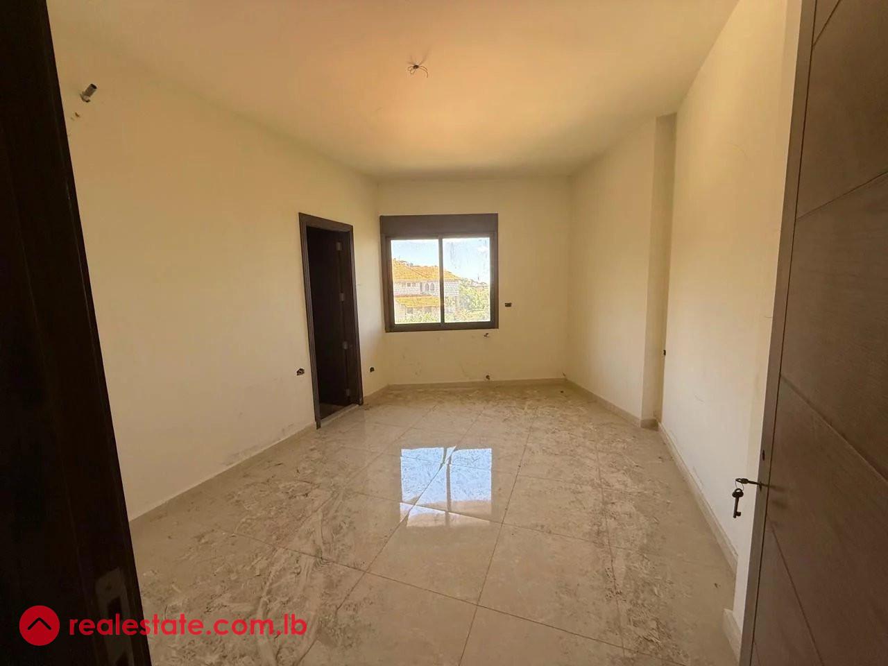 Elegant Residence in Ain Aar