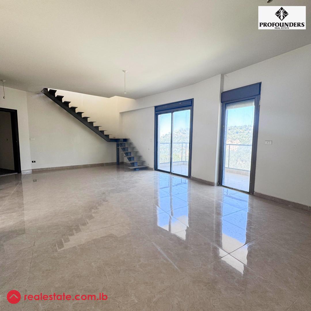 Duplex with Panoramic View & Easy Access