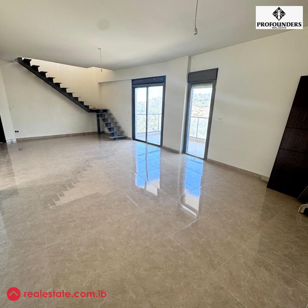 Duplex with Panoramic View & Easy Access