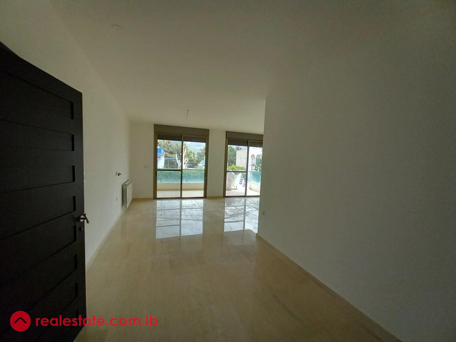 Modern 3-Bedroom Apartment in the Heart of Fatka