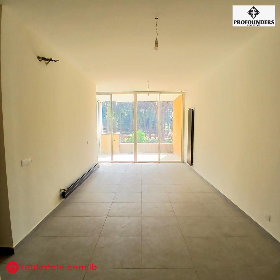 Apartment with Mountain View for Sale in Qennabet Baabdat