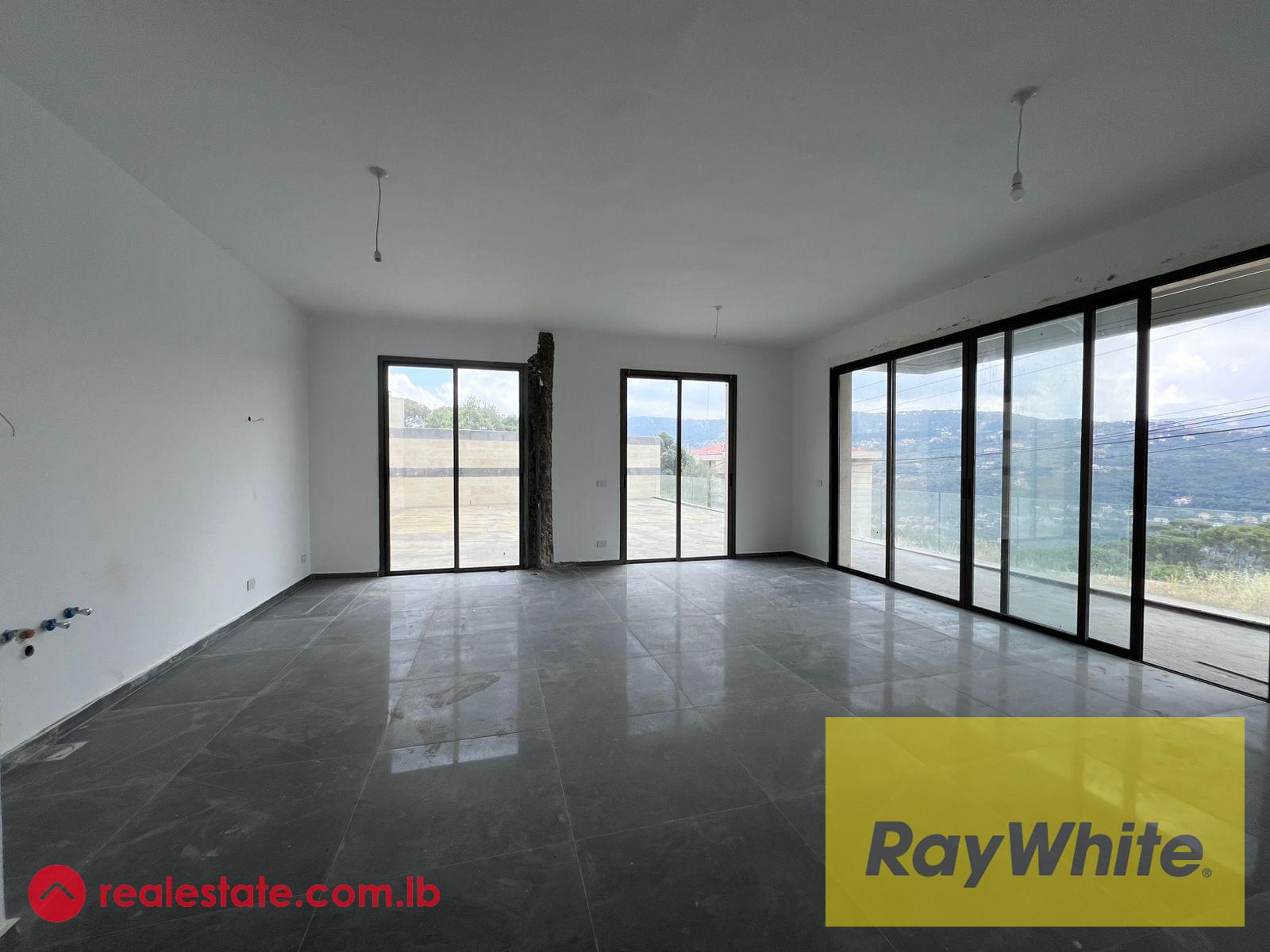3BR apartment in Baabdat - Sale, Terrace