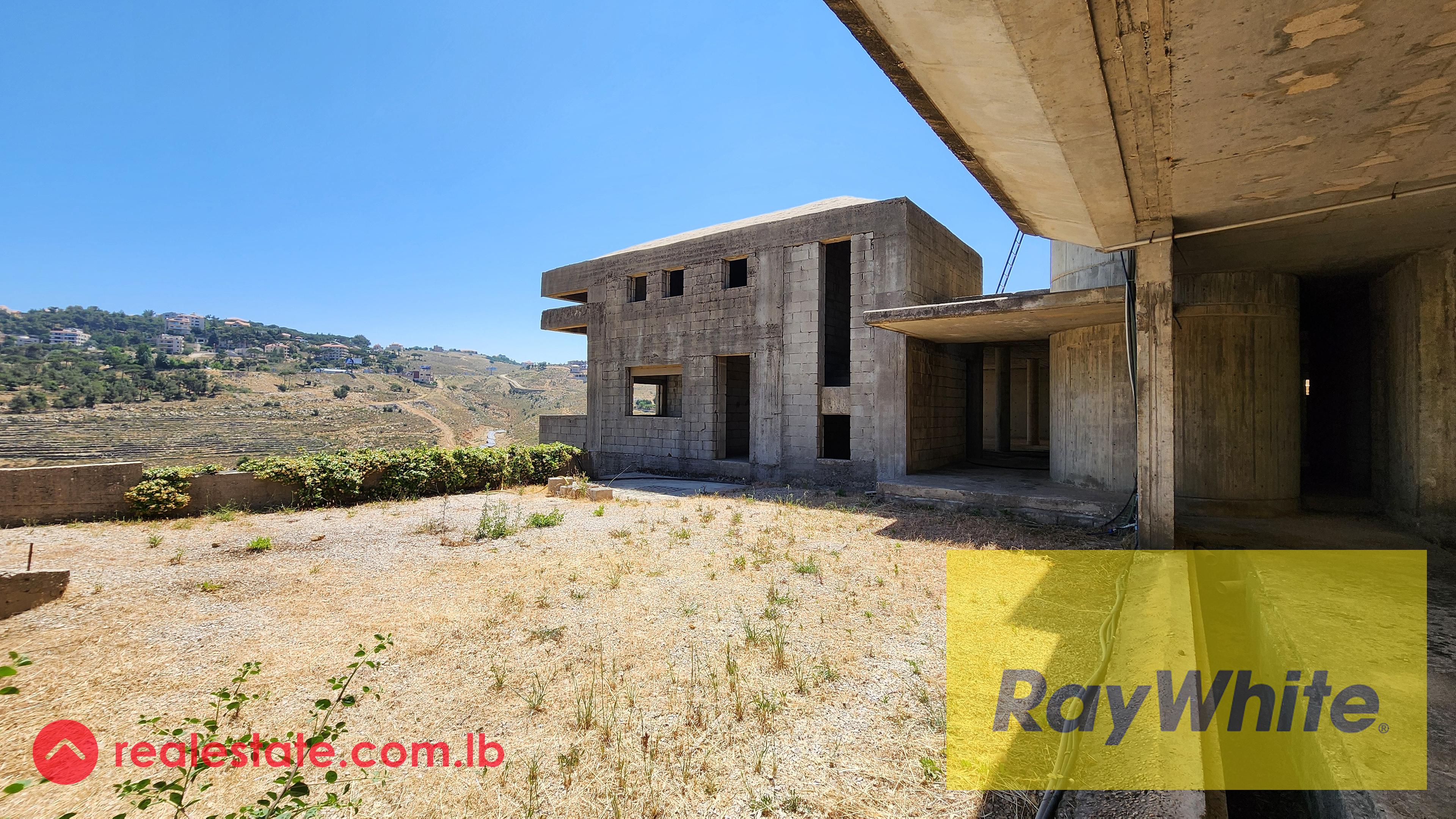 Villa for Sale in Ain El Jdideh