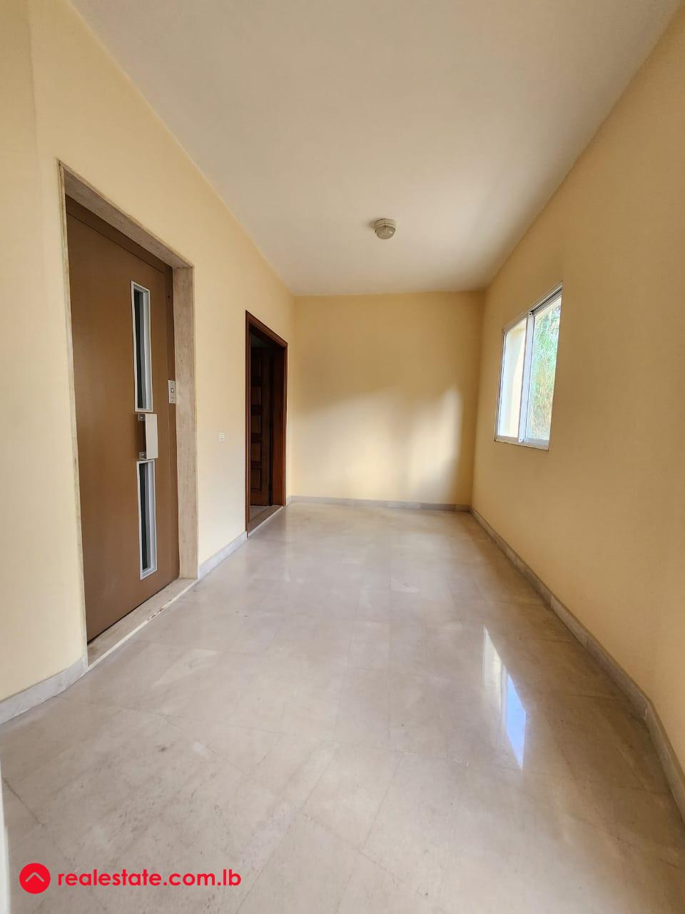 Whole Building for Sale in Baabdat