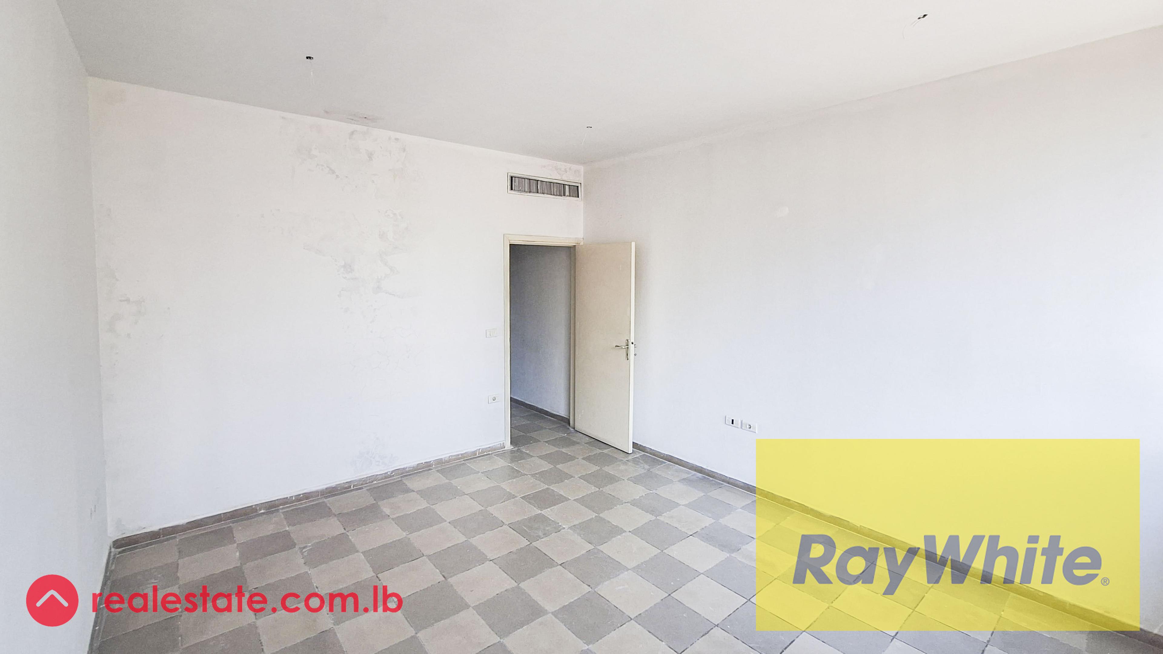 Office for Sale in Dekwaneh