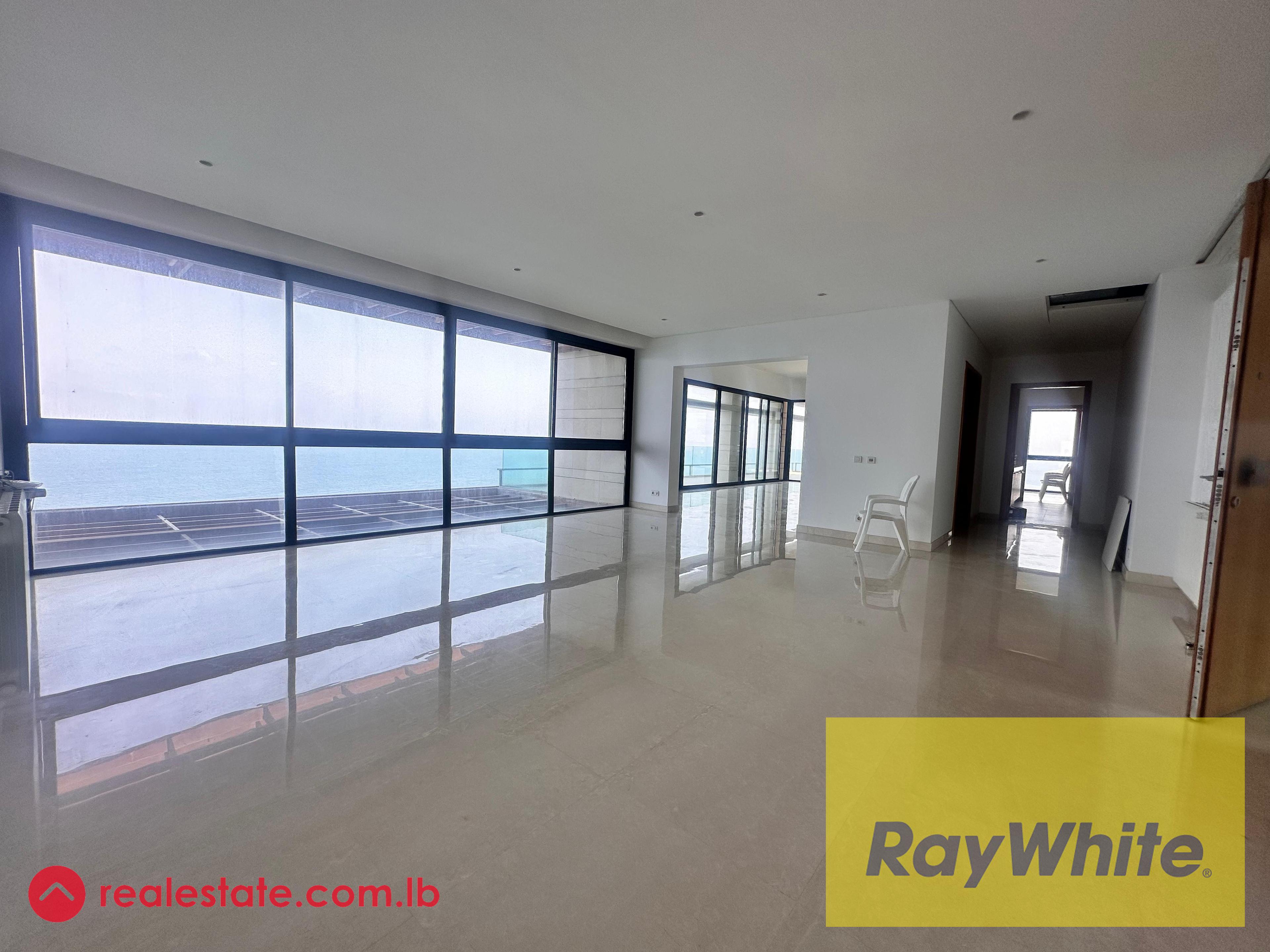 Luxury Seafront Apartment for Rent – Manara, Beirut