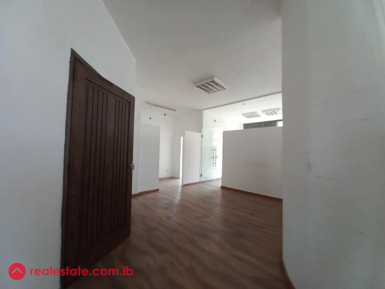 Office For Rent in Mirna Chalouhi!