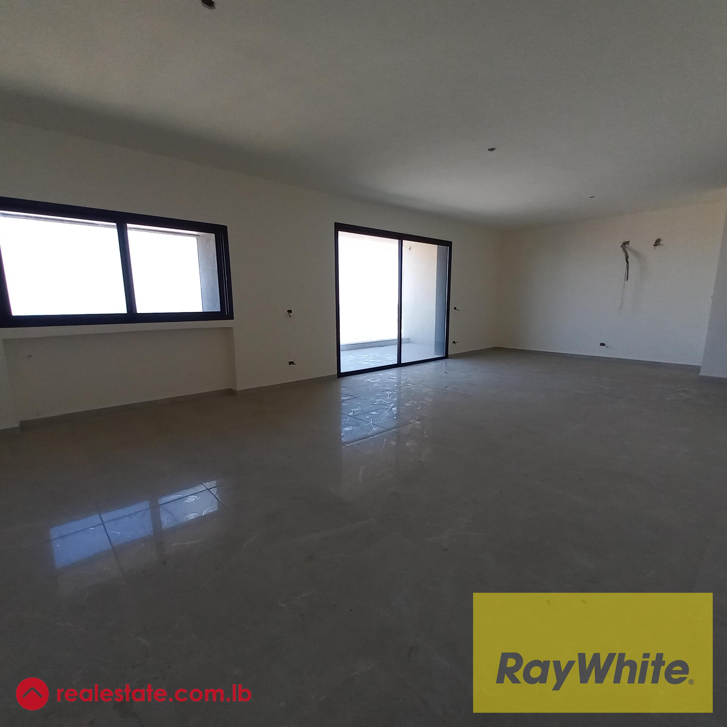 Apartment of 257qm new built in jal el Dib for rent