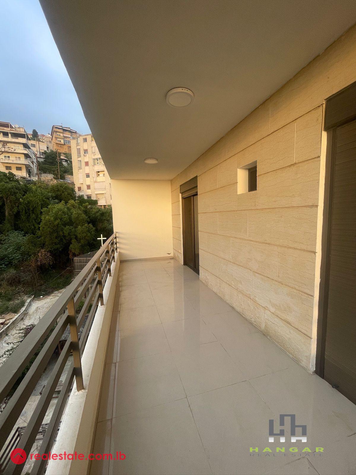 Apartment for sale in Aintoura Ain El Rihaneh
