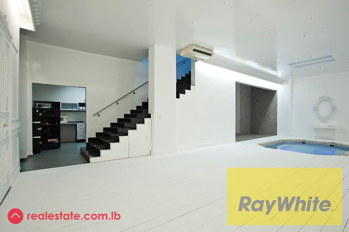 Studio for Sale in Horch Tabet | Showroom