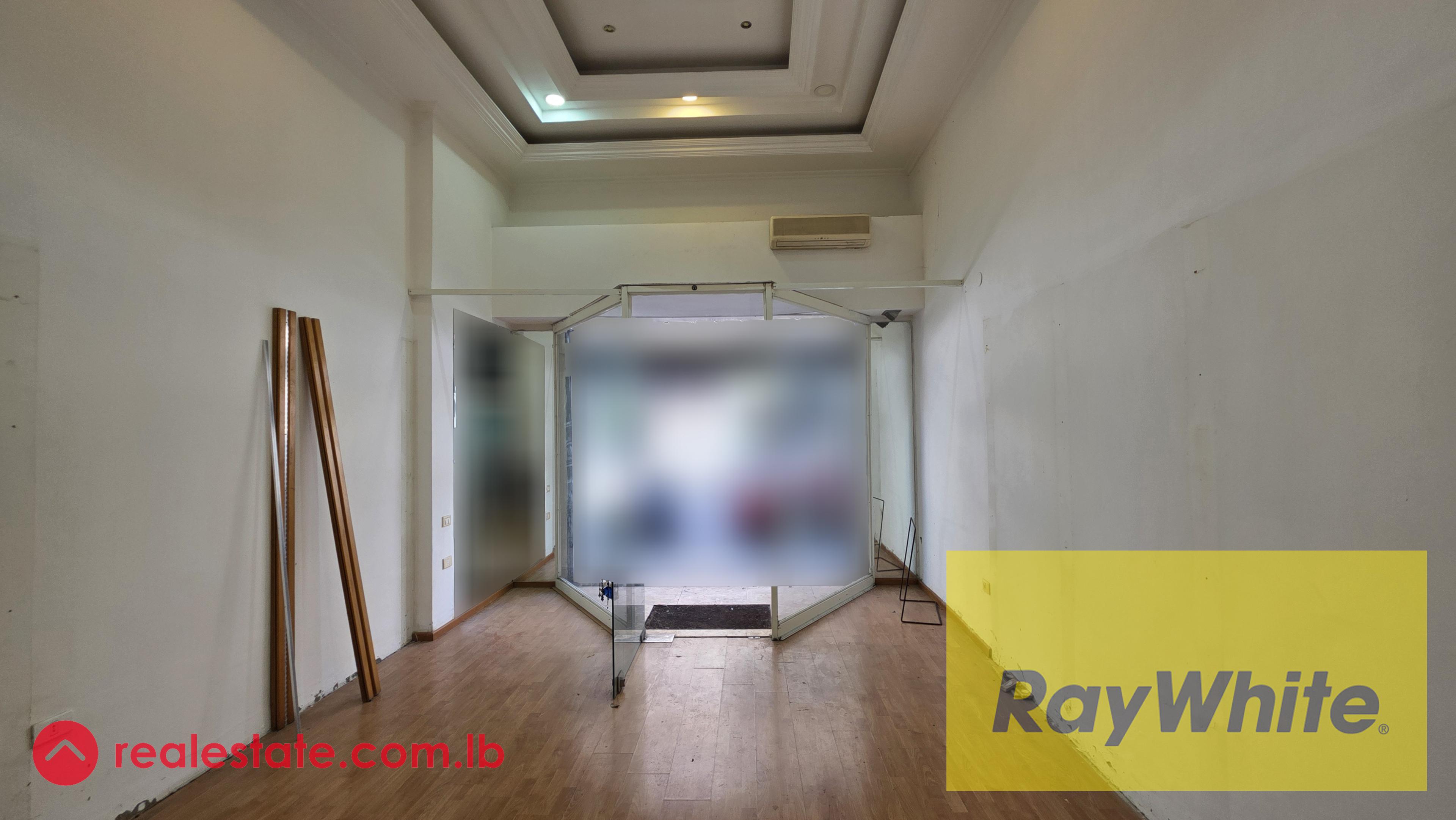 Store for Rent in Tabaris