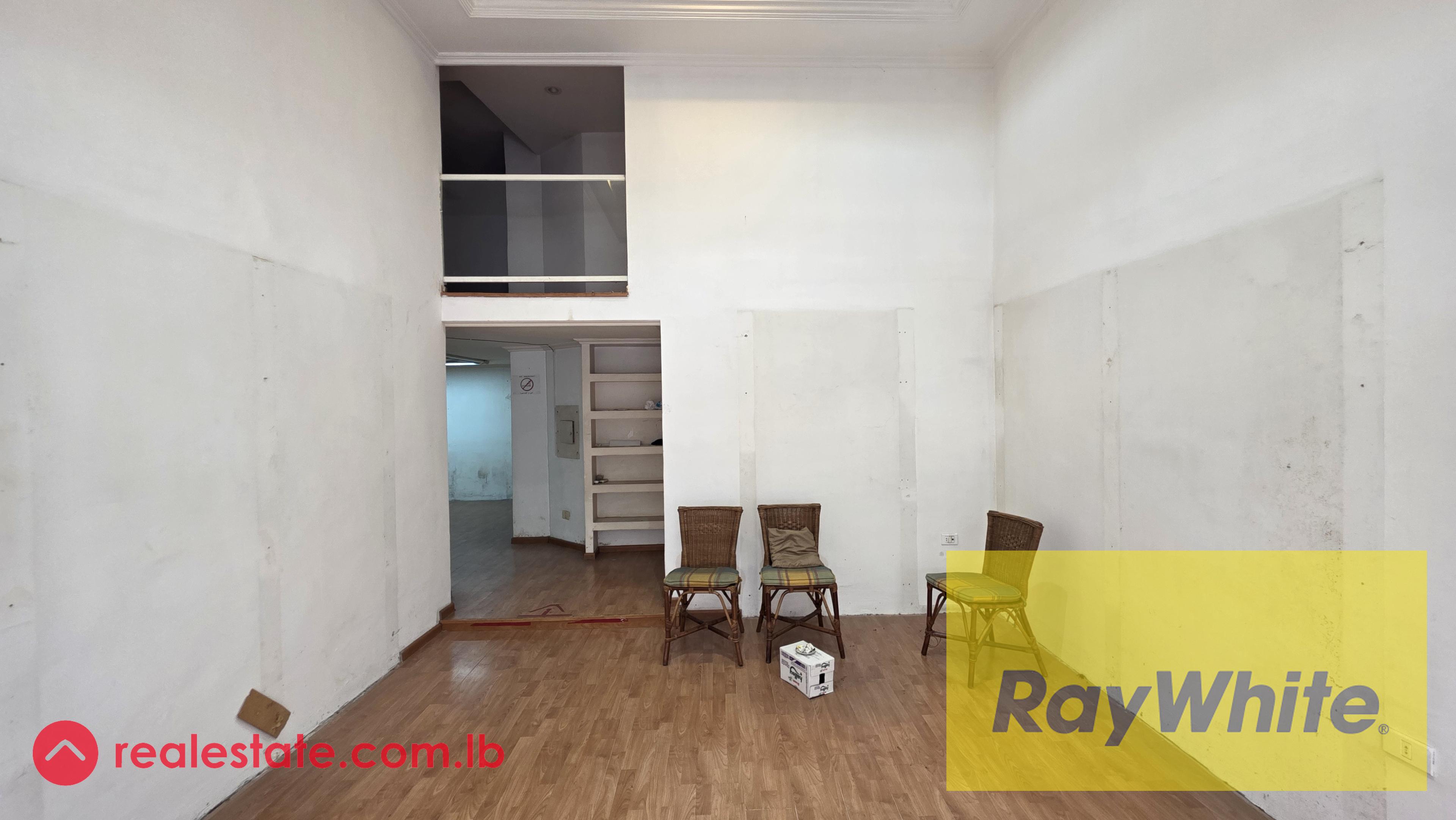 Store for Rent in Tabaris