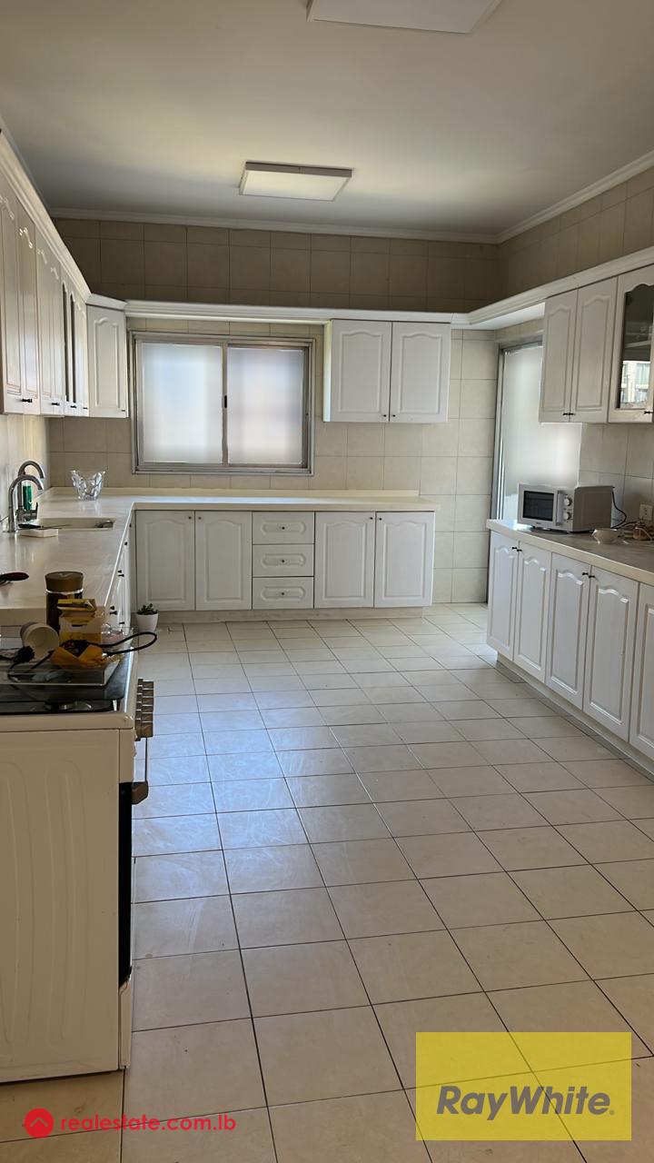 Spacious Apartment for rent in Sursock