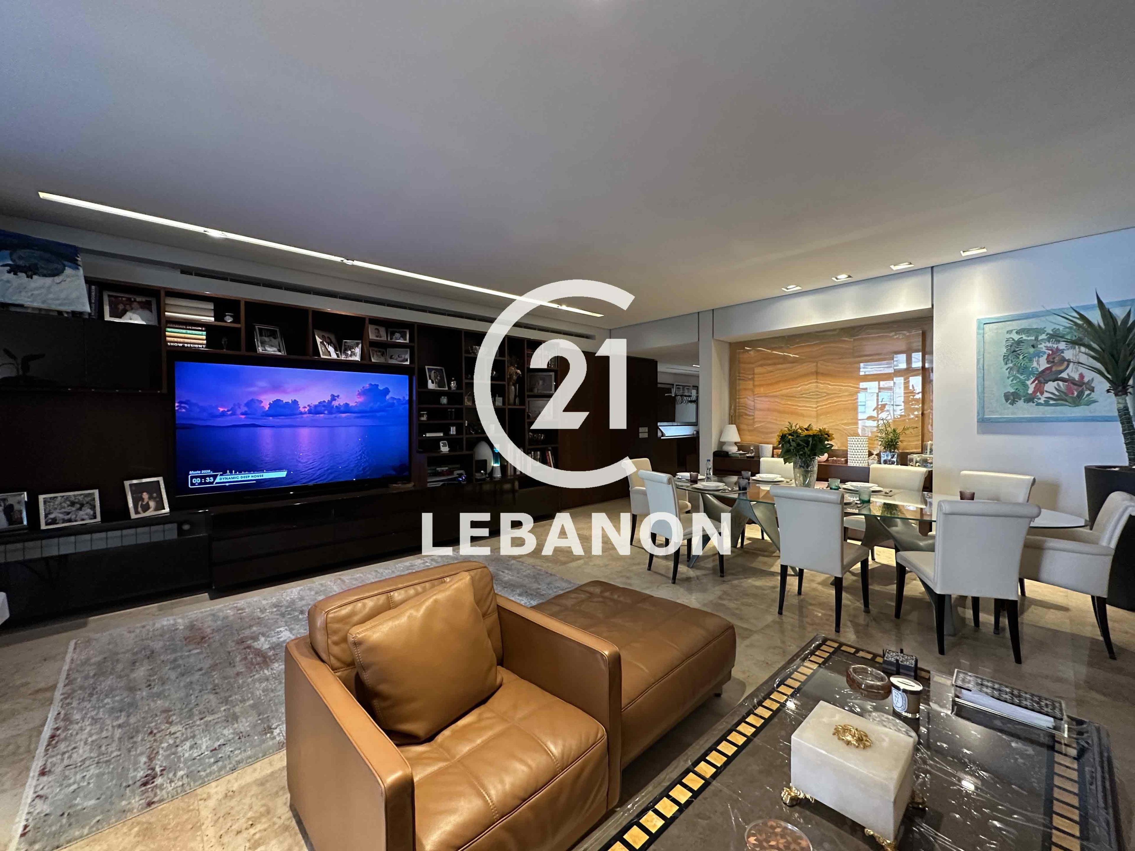 Furnished 290 sqm Apartment in Downtown with an Open View