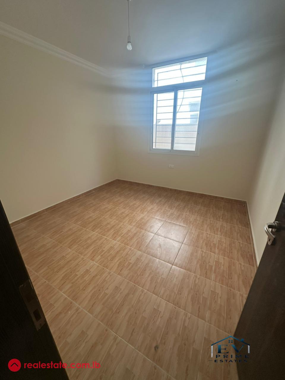 Apartment For Sale in Aamchit