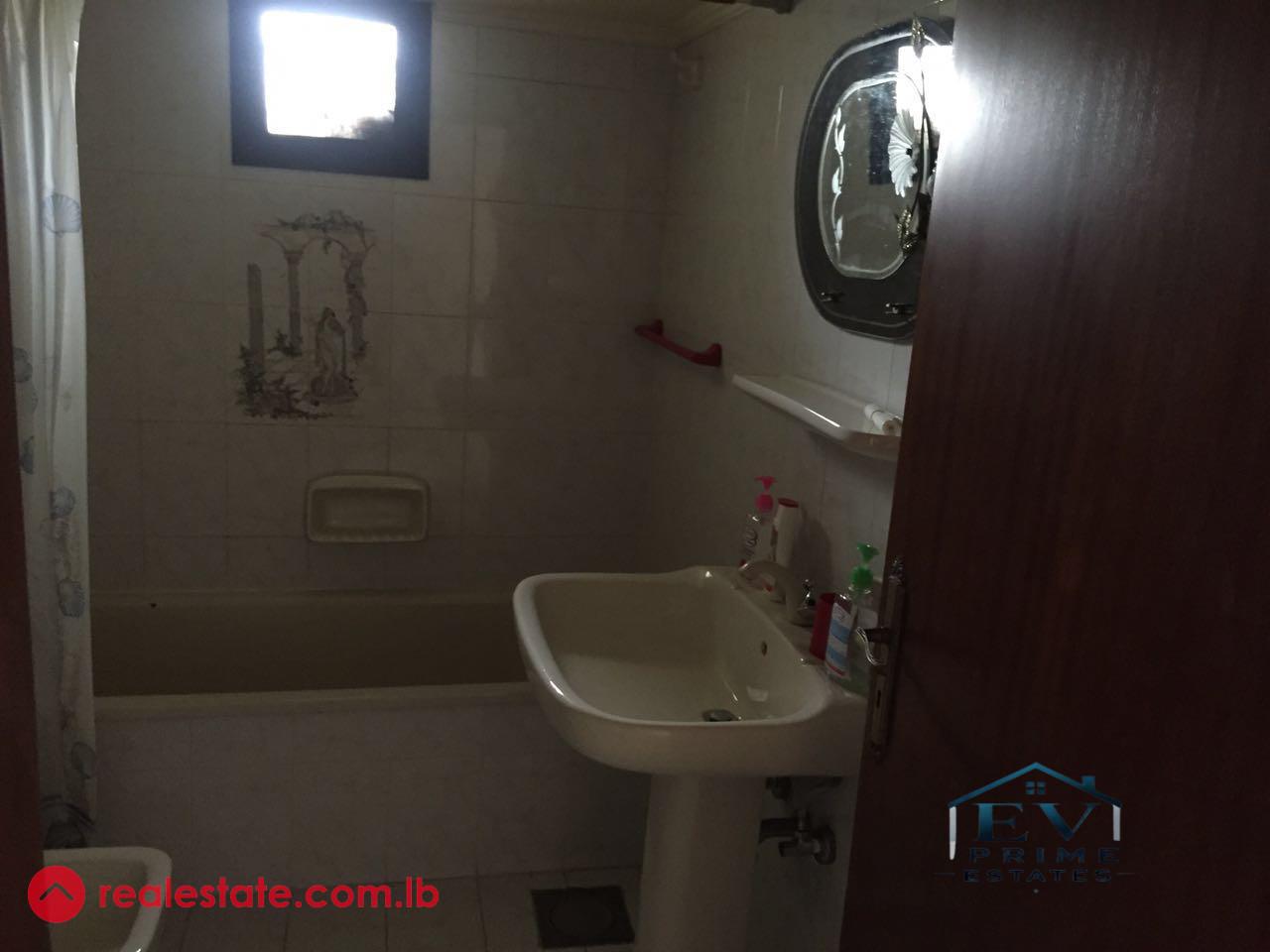 Apartment For Sale in Safra