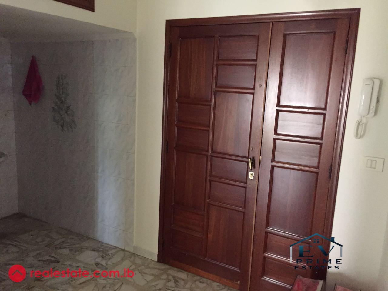 Apartment For Sale in Safra