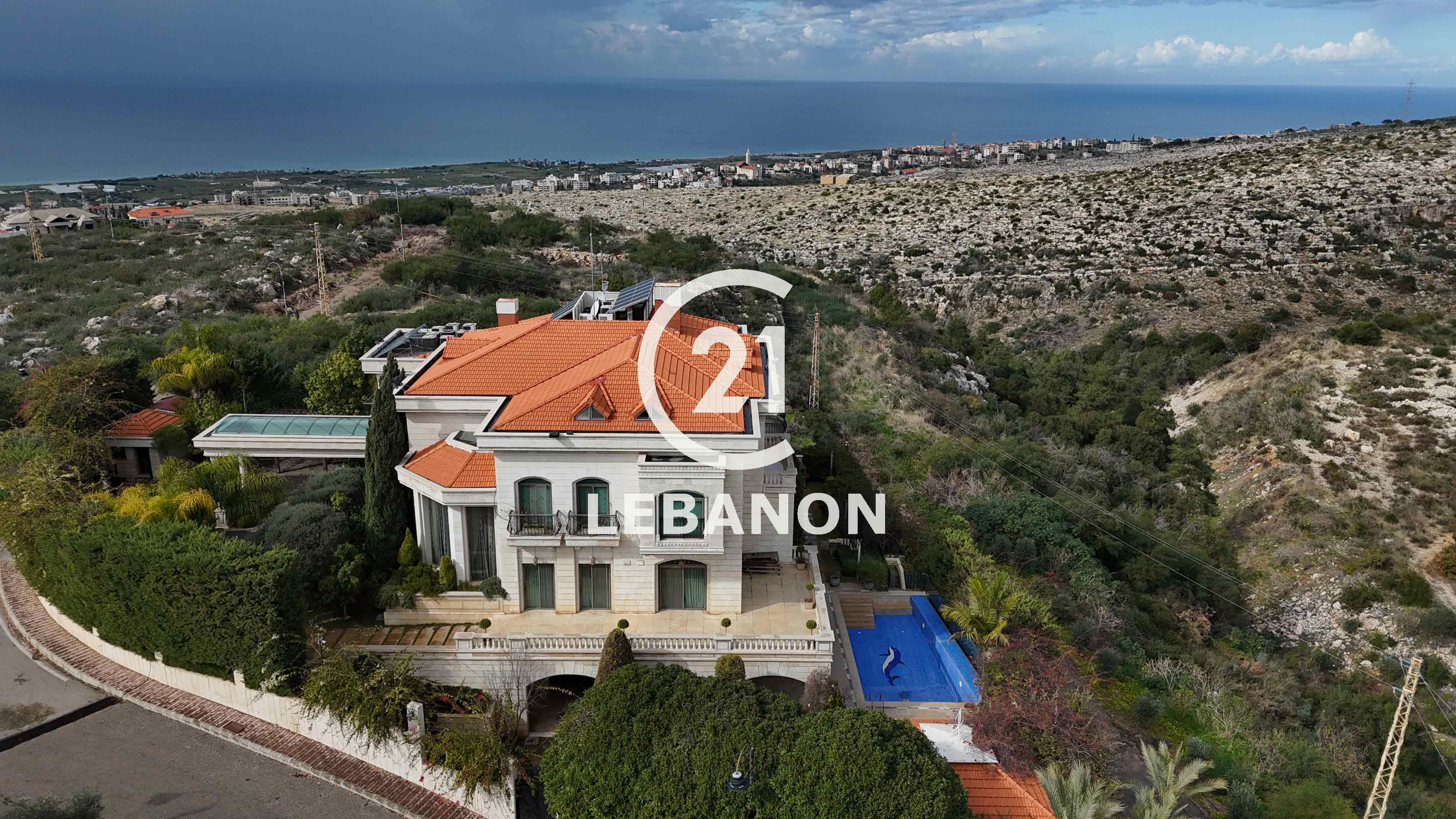 Expansive 3,300 SQM Mechref Villa Featuring Pool, Garden, Terrace & Stunning Panoramas