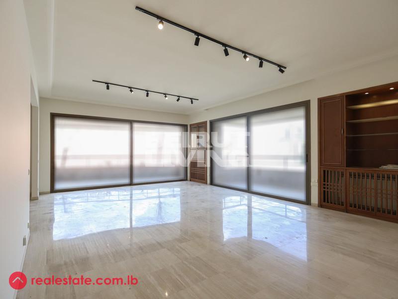 Spacious Flat | Great Location | 4 Balconies | Open View