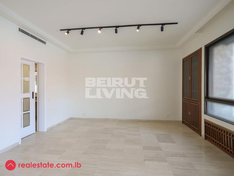 Spacious Flat | Great Location | 4 Balconies | Open View