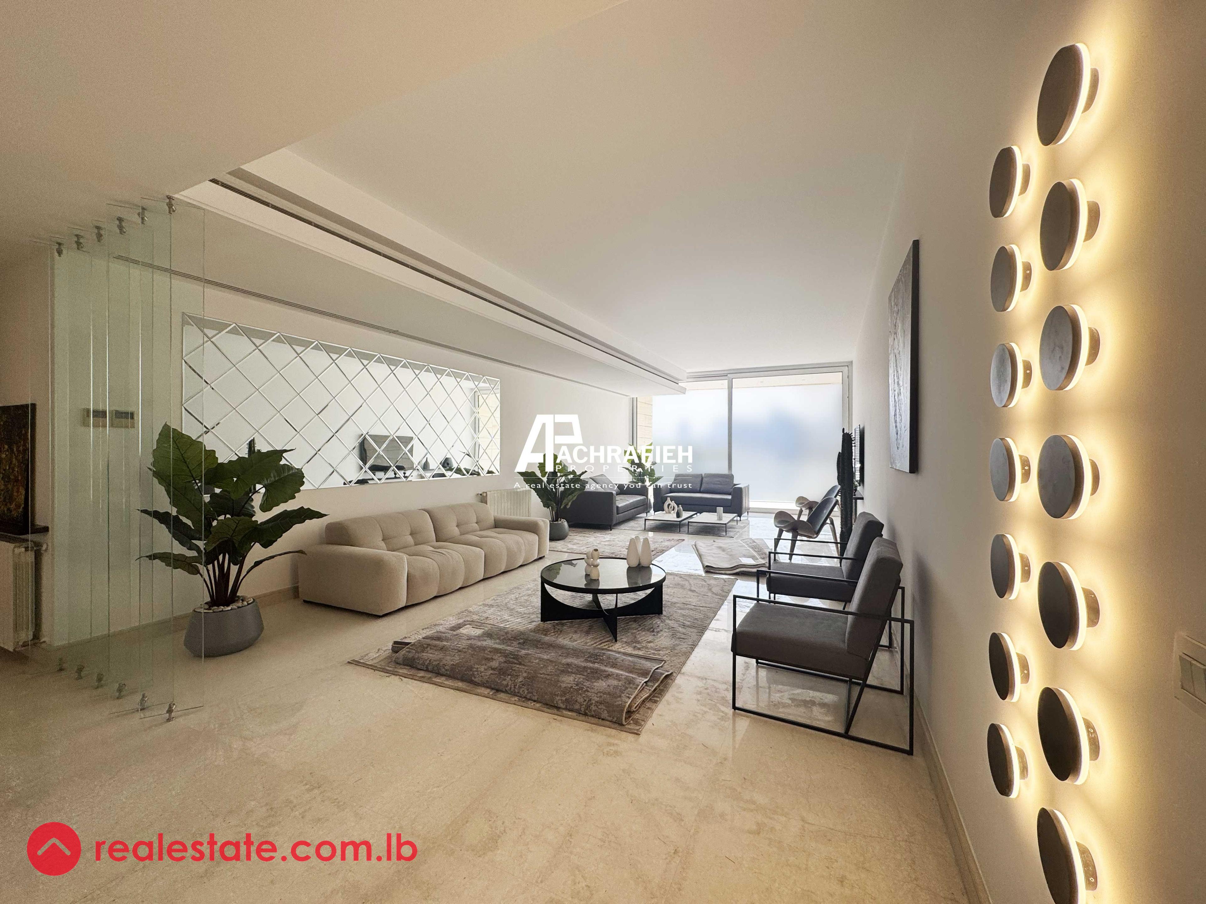 300 Sqm | Luxurious Apartment for Sale In Downtown