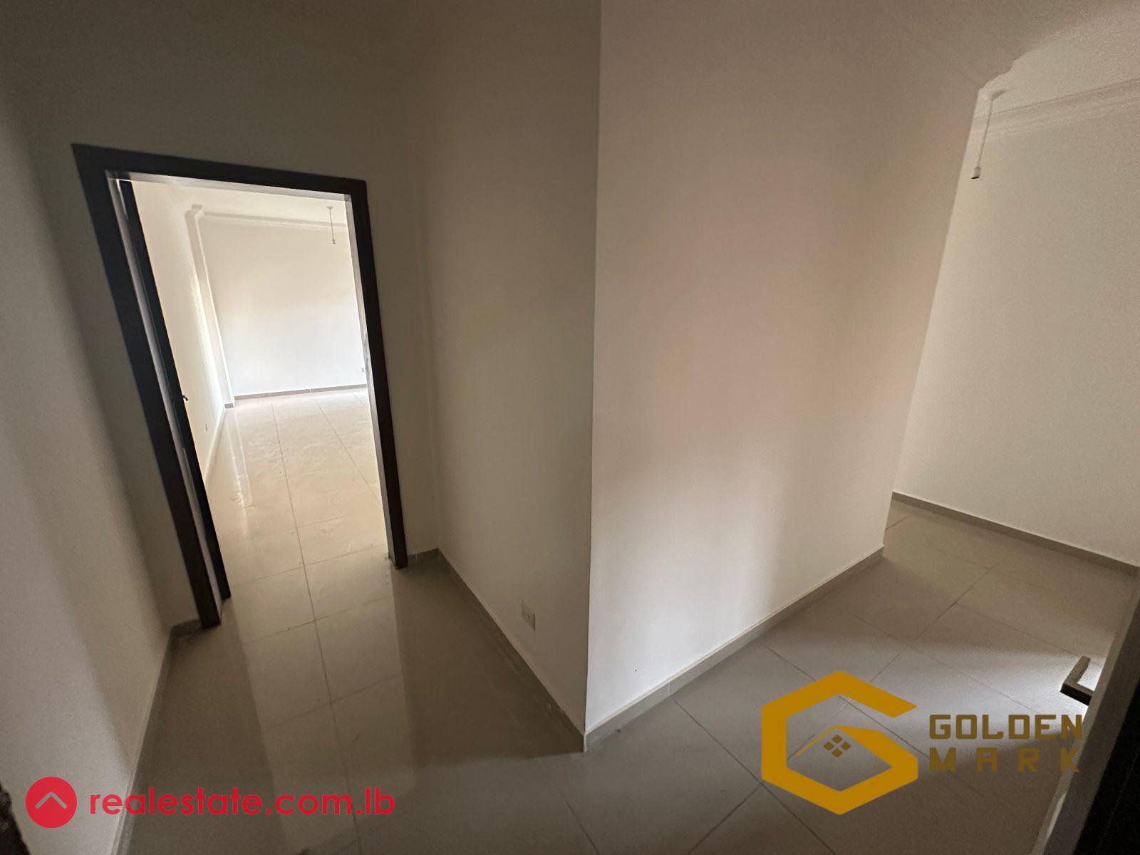 Apartment for sale in Hadath