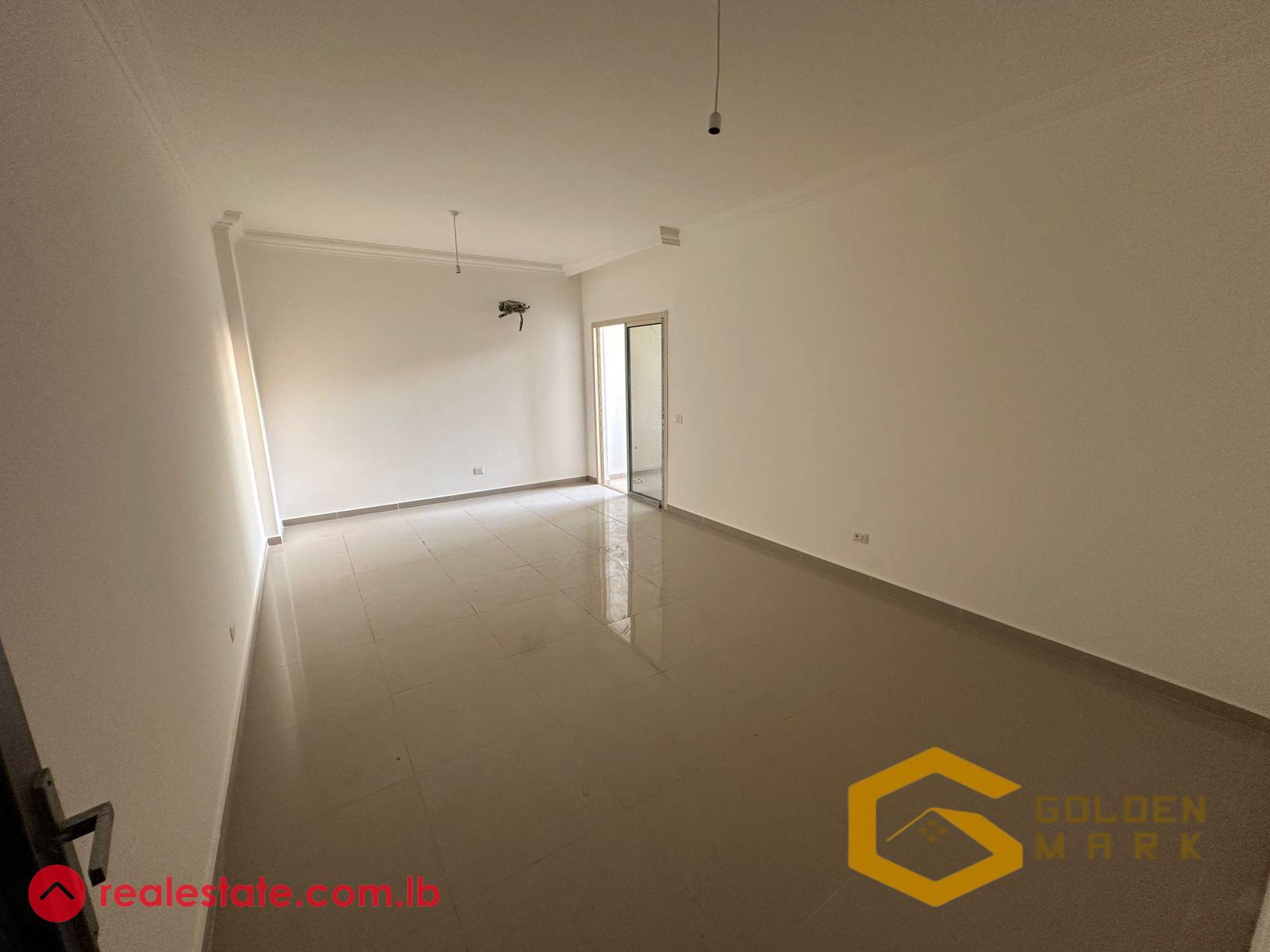 Apartment for sale in Hadath