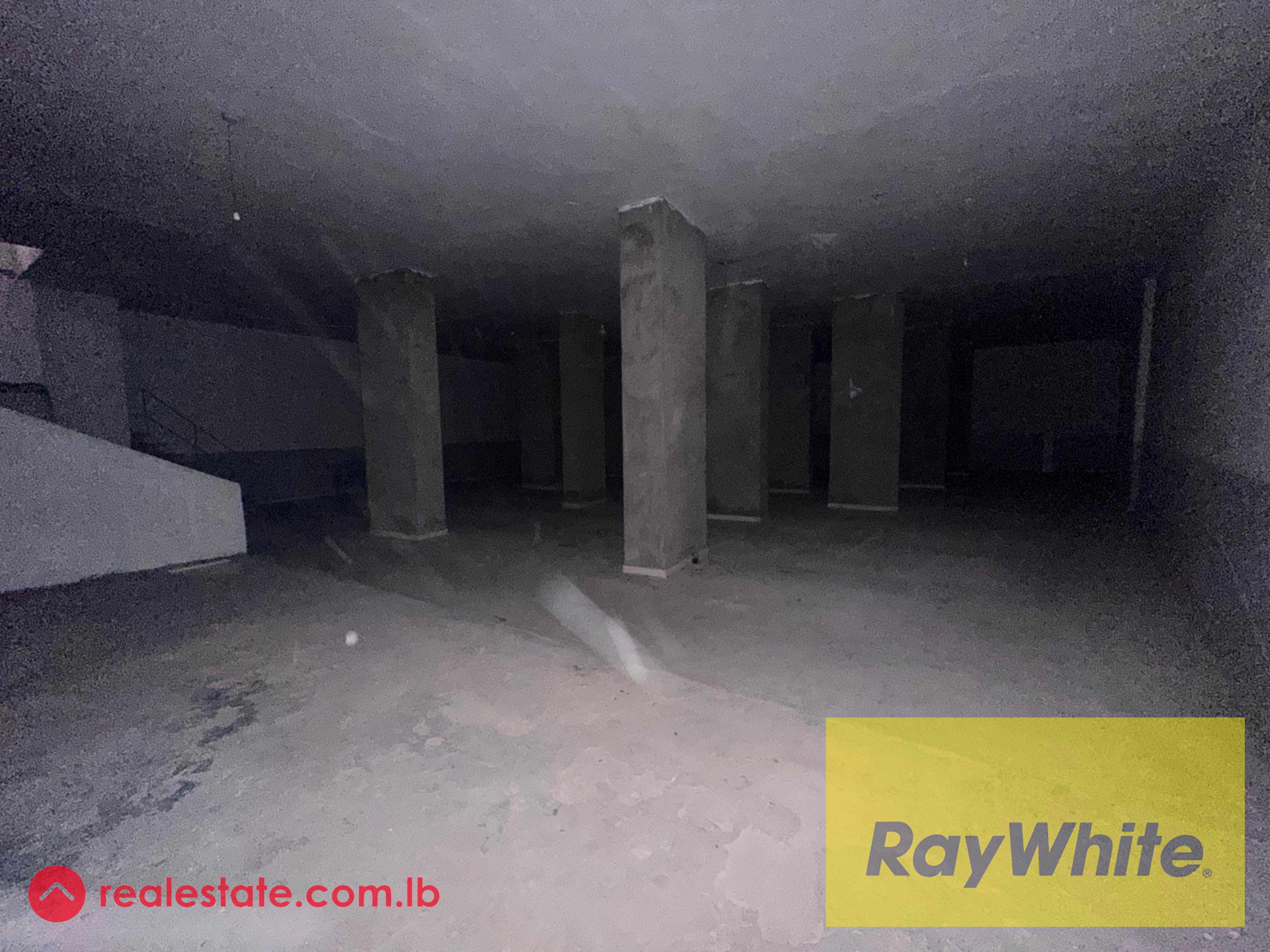 Warehouse for Rent in Raouche – Prime Location