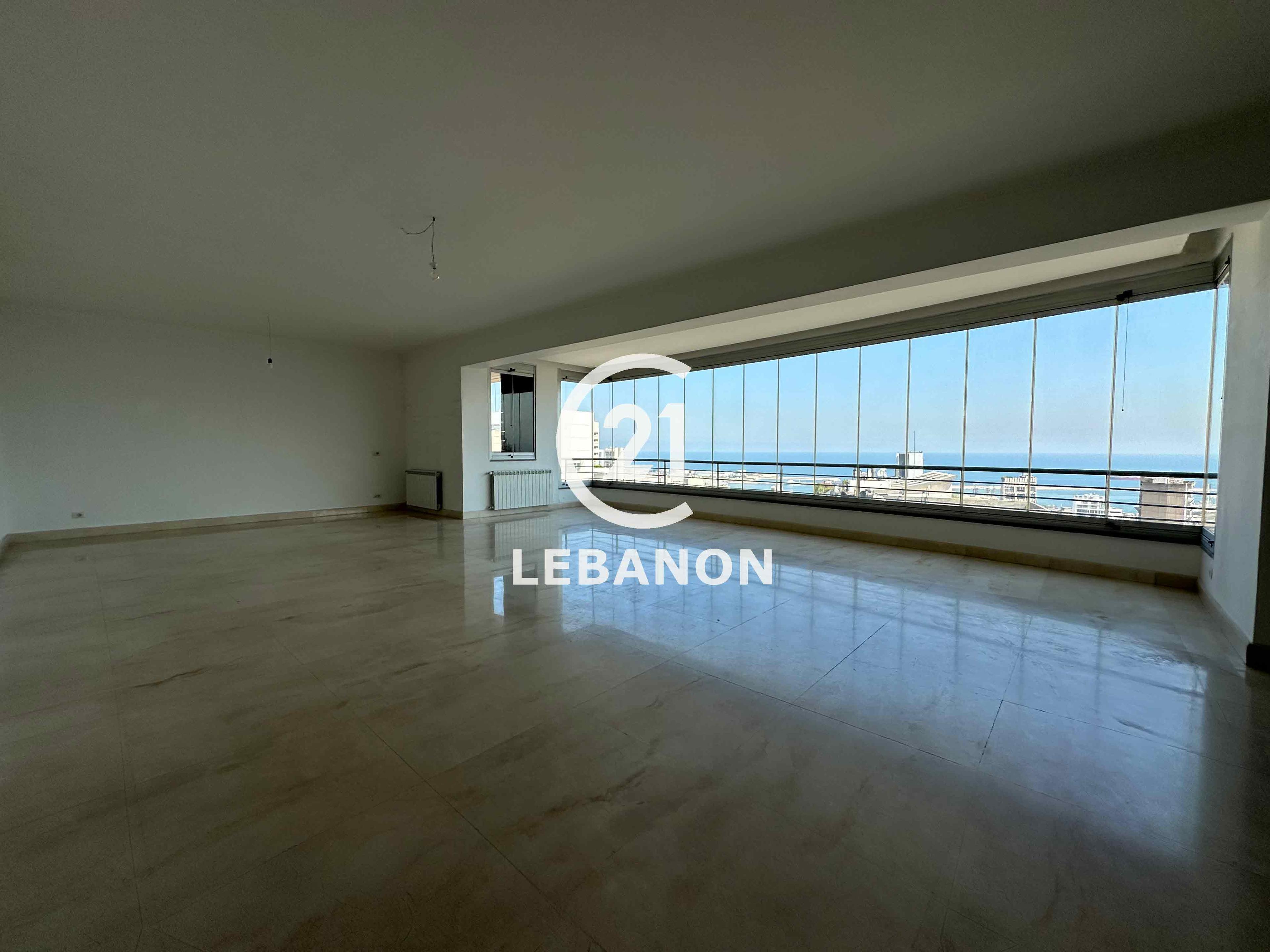 Expansive 350 sqm Apartment For Rent with a City and Sea View