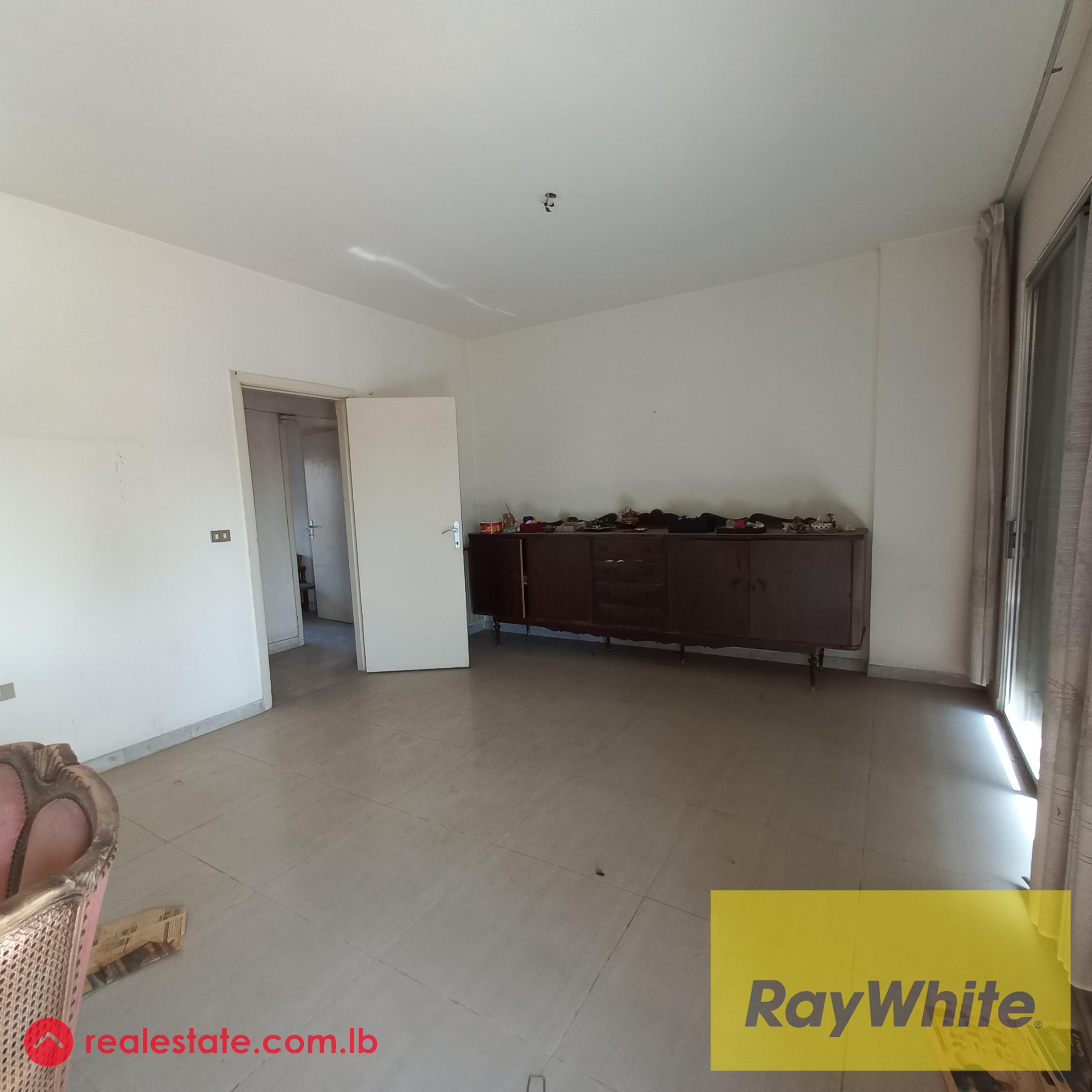 Apartment in Sid el Bauchrieh street for sale