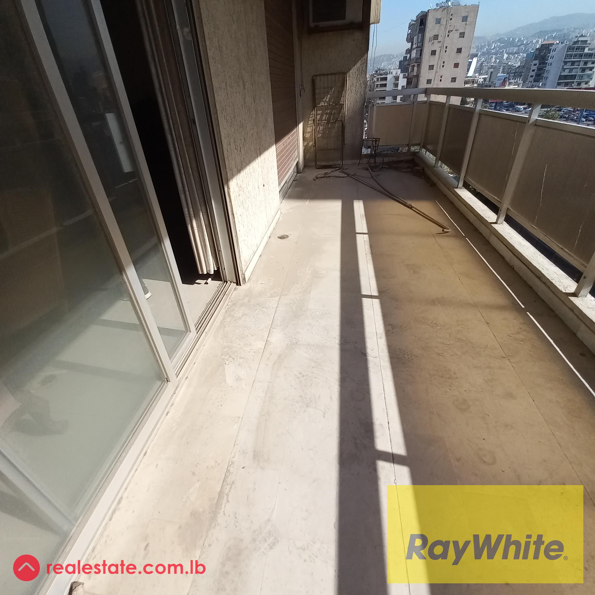 Apartment in Sid el Bauchrieh street for sale