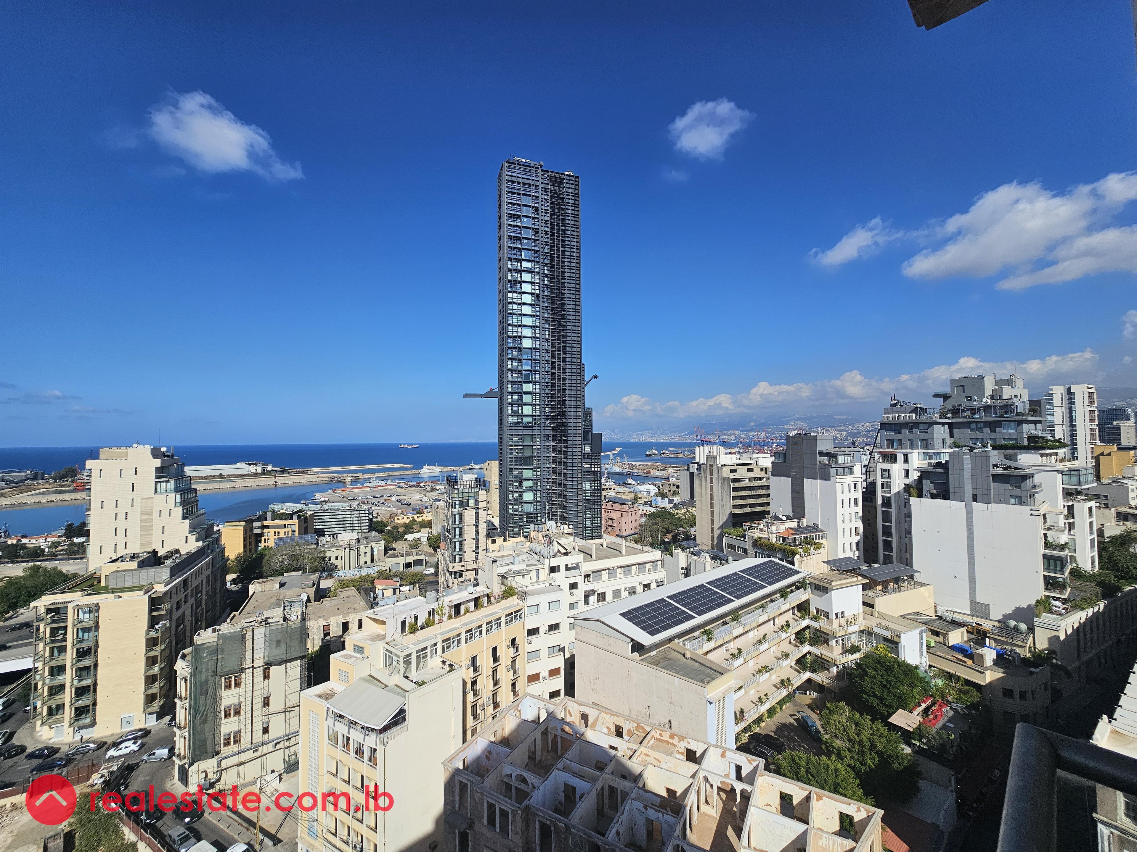 High-Floor Luxury Apartment open sea, mountain & downtown view