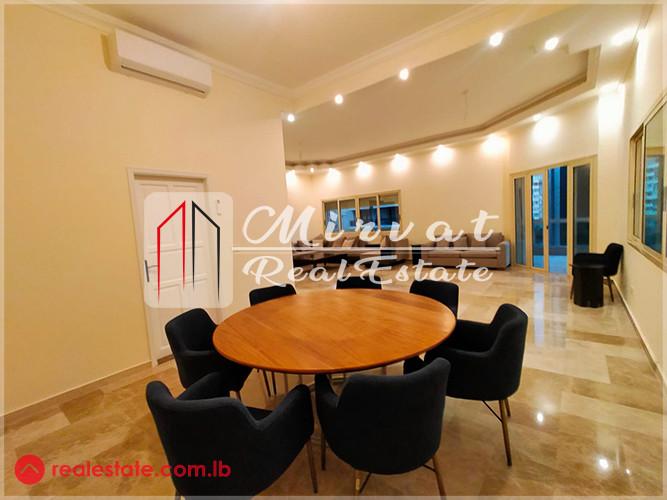4 Bedrooms Semi Furnished ApartmentlBalconies