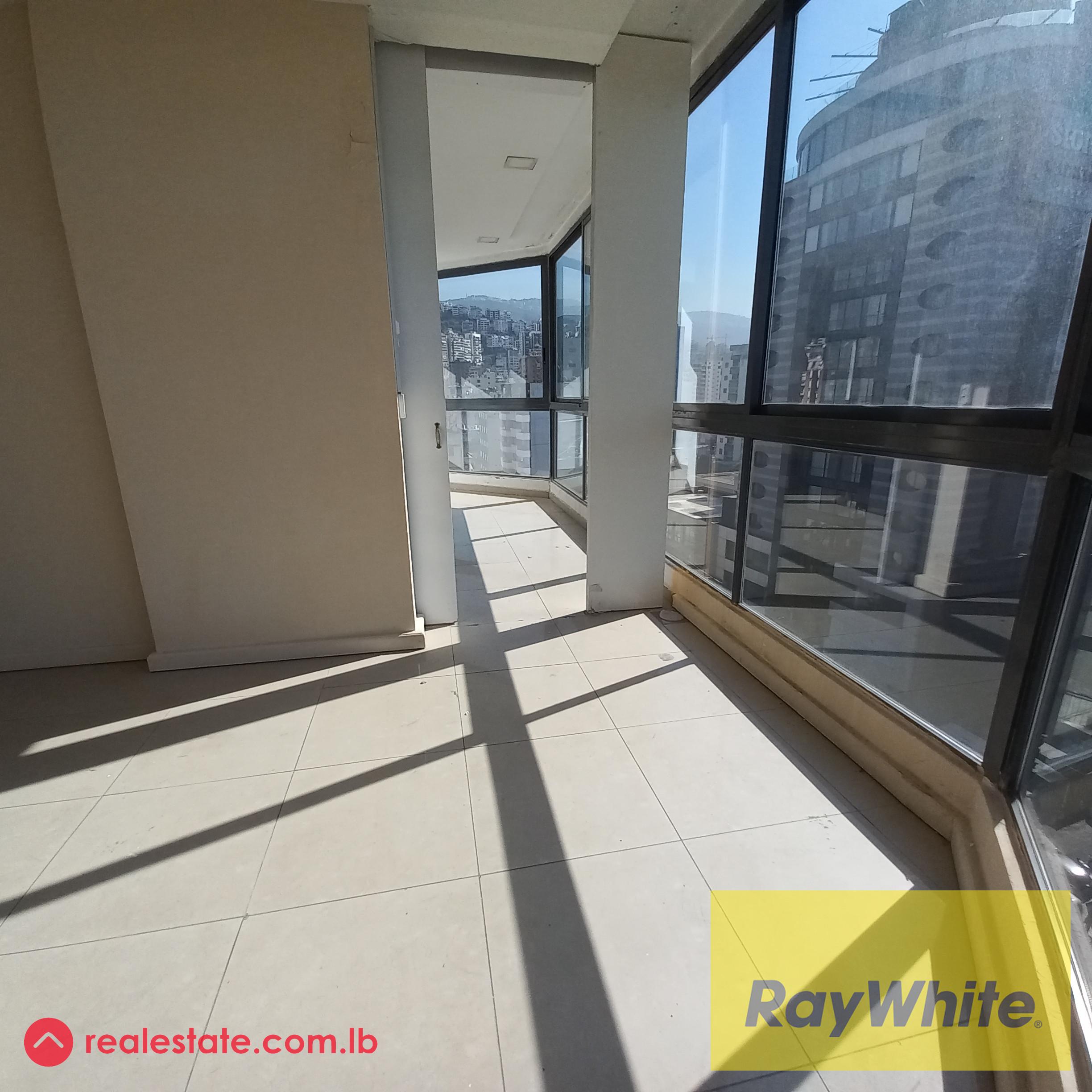 Wide office in Zalka 2 steps from the highway for rent