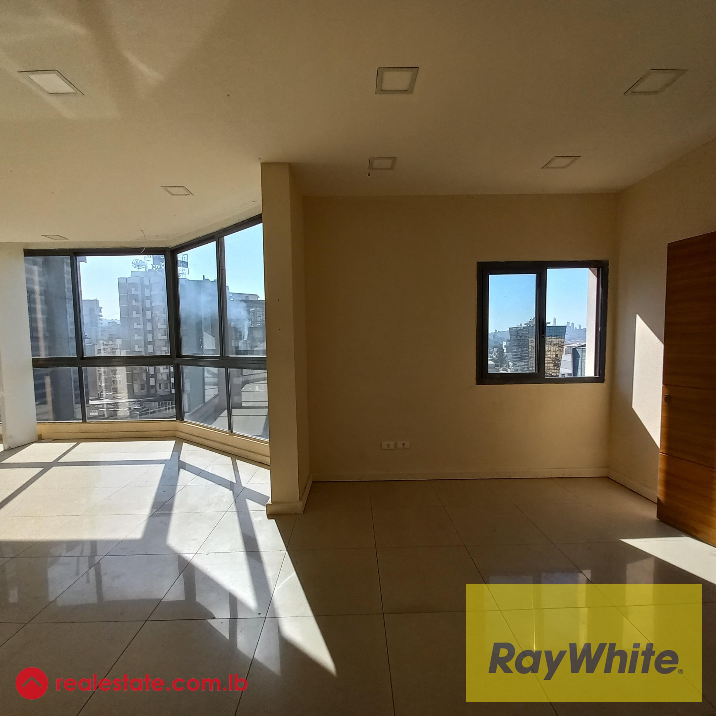 Wide office in Zalka 2 steps from the highway for rent