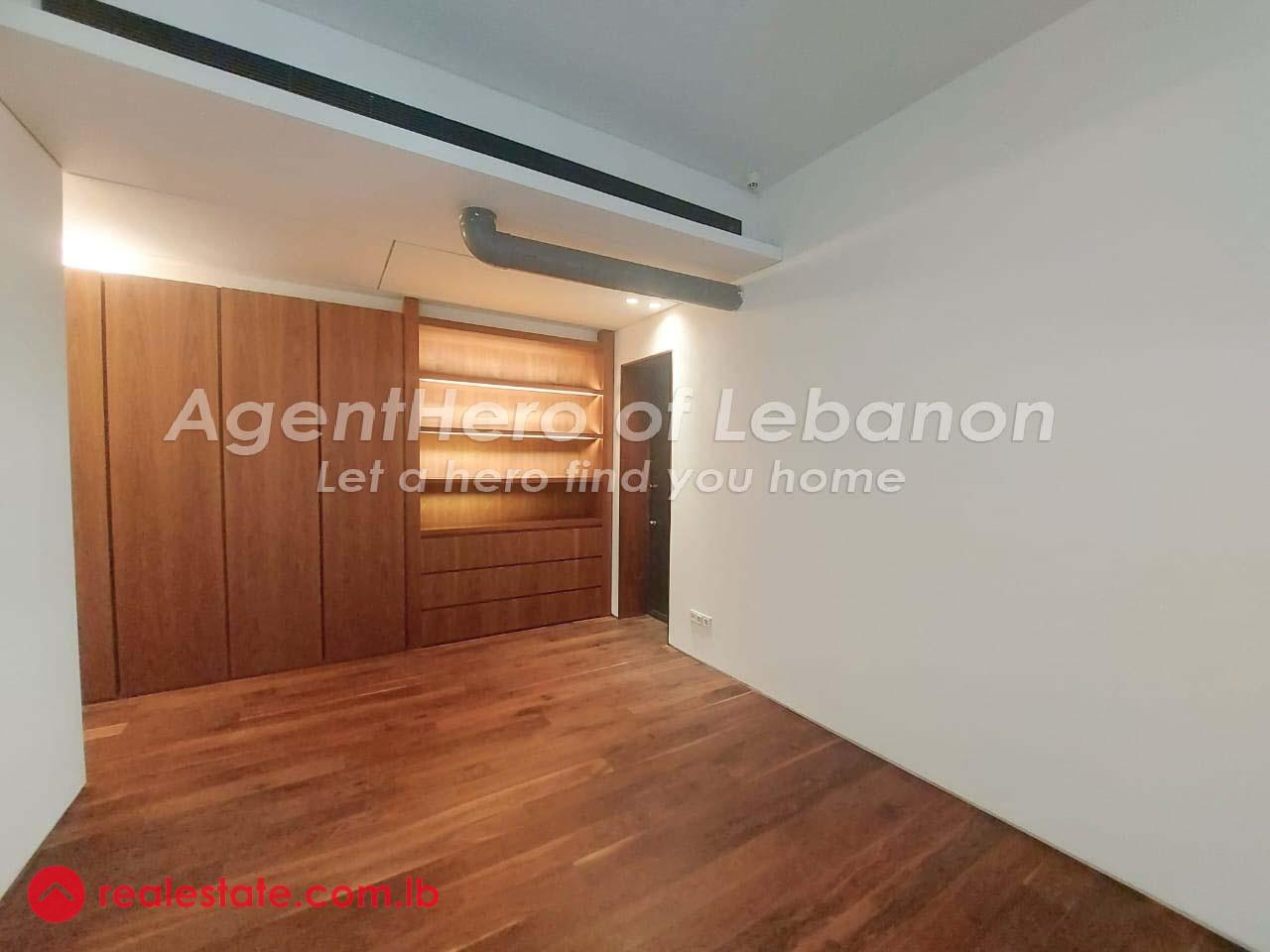 New In Z Market | Luxury Duplex Penthouse | Prime Location