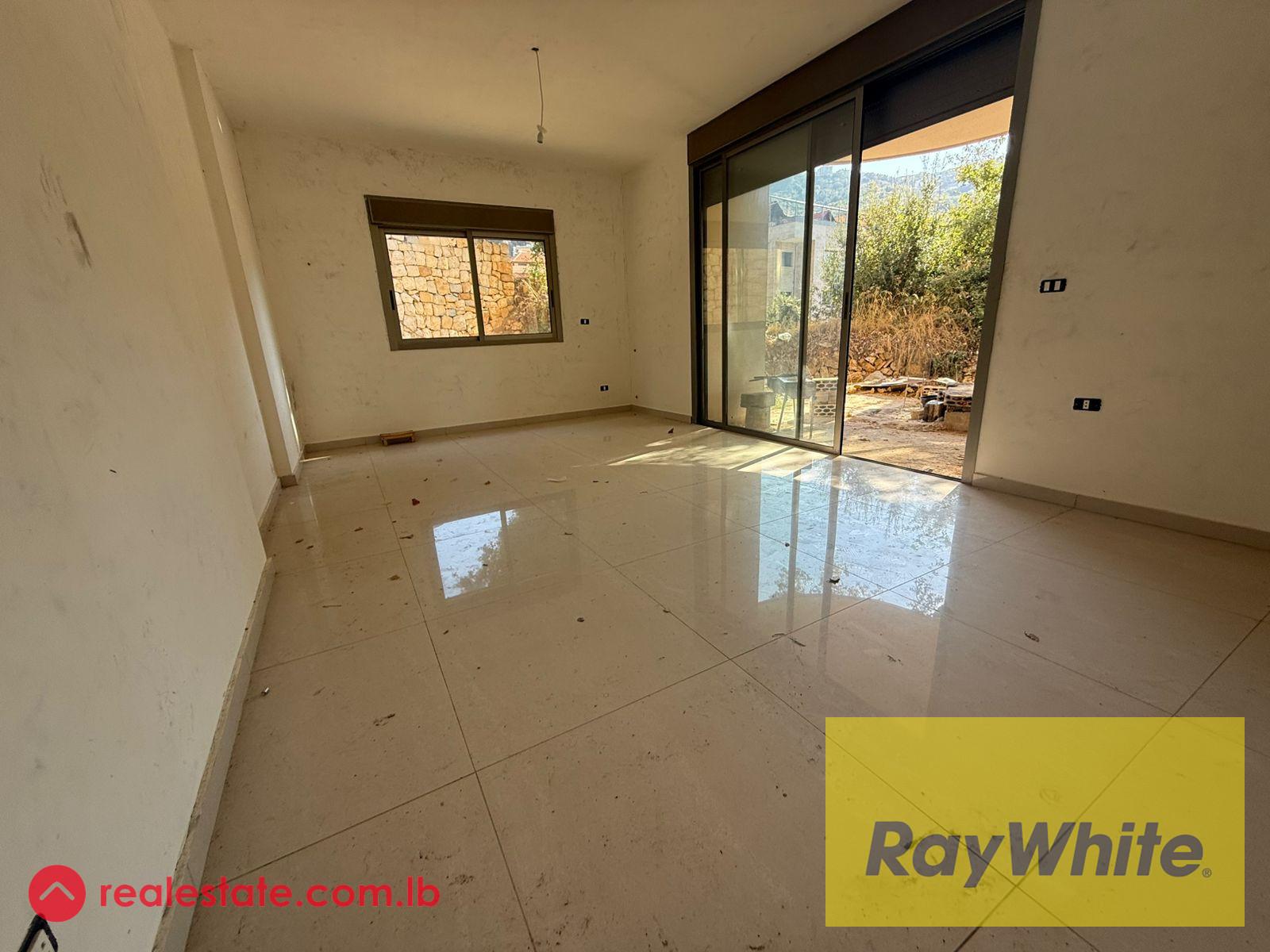 Apartment with Terrace & Mountain Views For Rent In Ain Aalaq