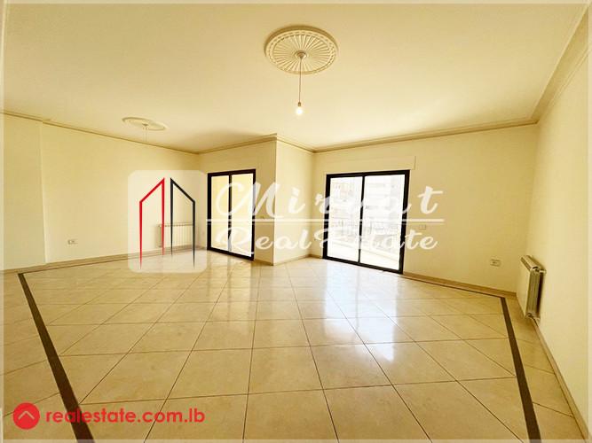 Close to Sassine Squarel3 BedroomsnApartmentlBalcony