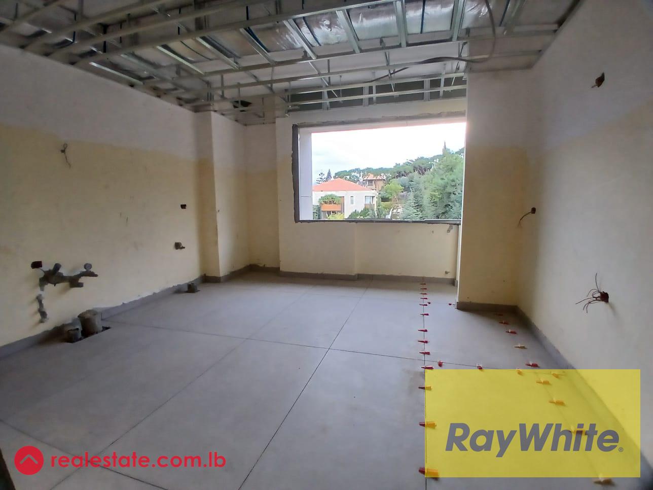 Apartment For Sale In Qornet El Hamra