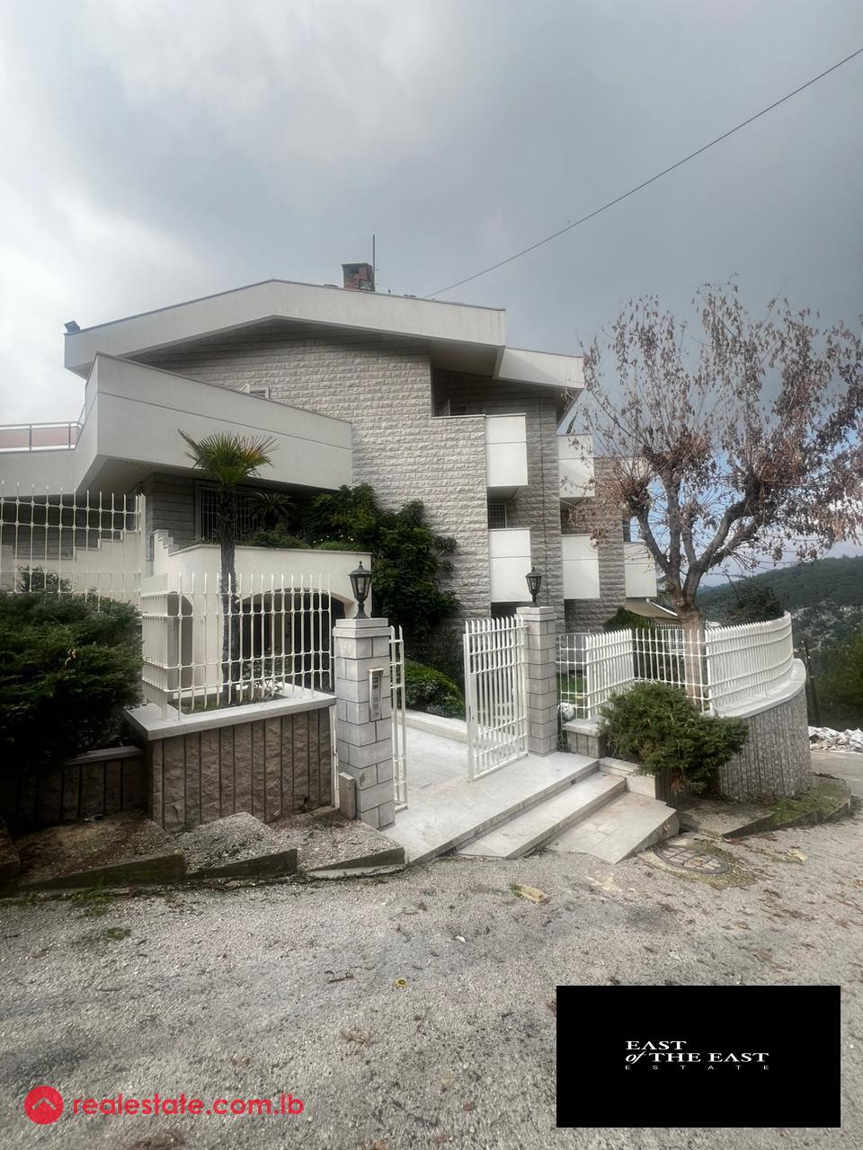 Luxurious Villa for sale in Ghazir