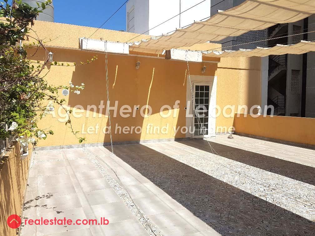 Rooftop Apartment + 50 sqm Terrace | Prime Location